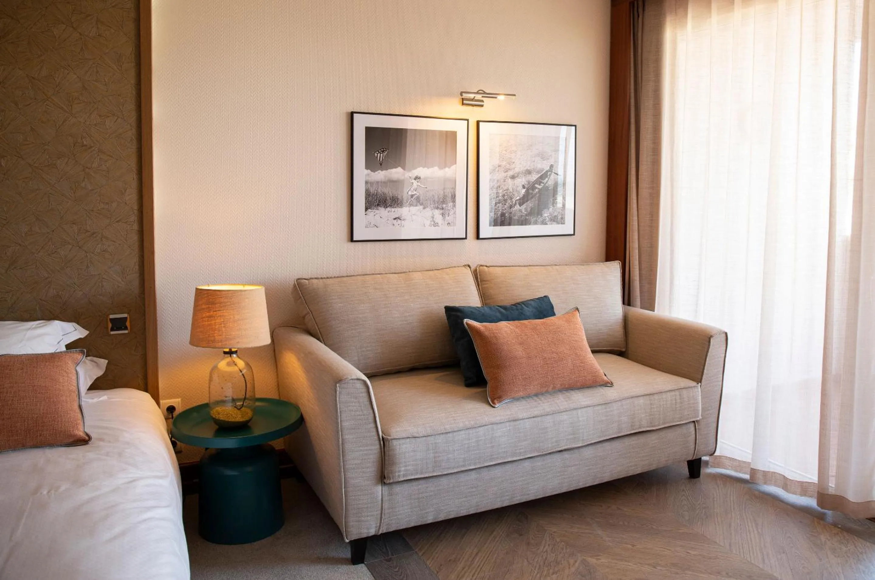 Bedroom in Grand Hôtel Les Flamants Roses Thalasso & Spa