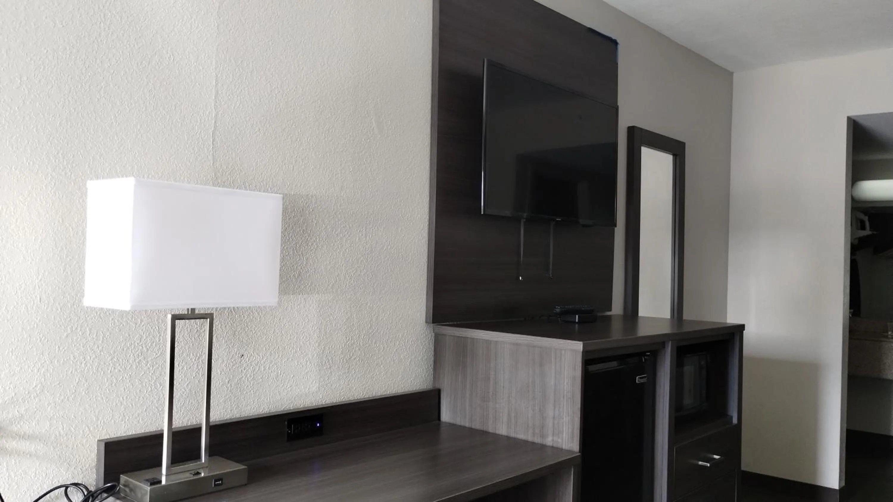 minibar in Super 8 Motel by Wyndham near Fort Lauderdale Arpt