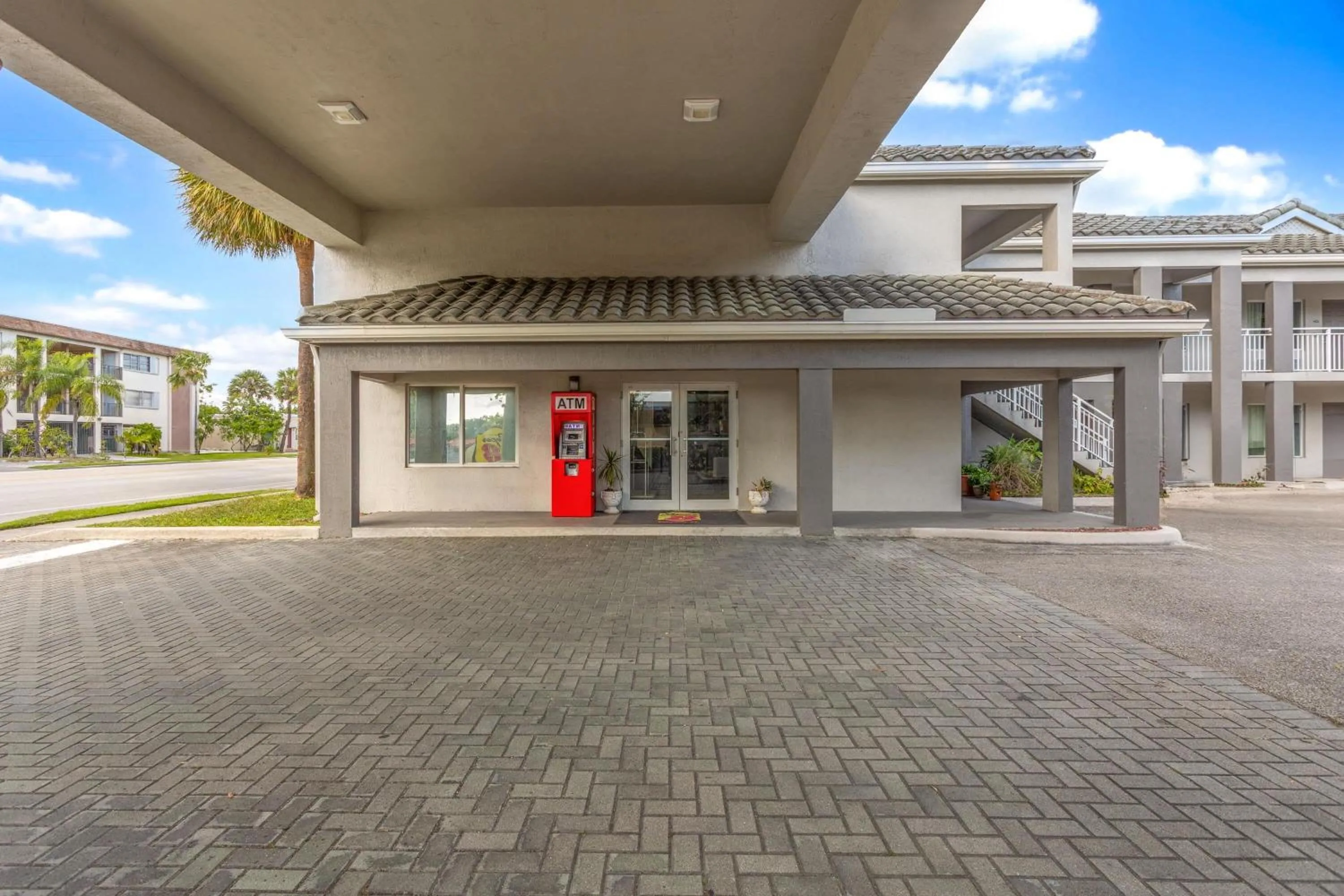 Property building in Super 8 Motel by Wyndham near Fort Lauderdale Arpt