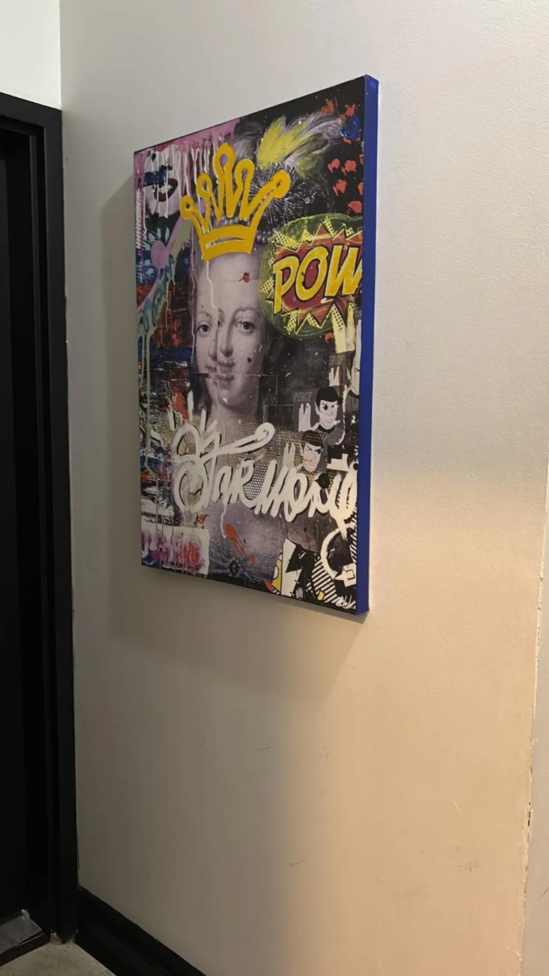 Decorative detail in Queen Nest Hotel