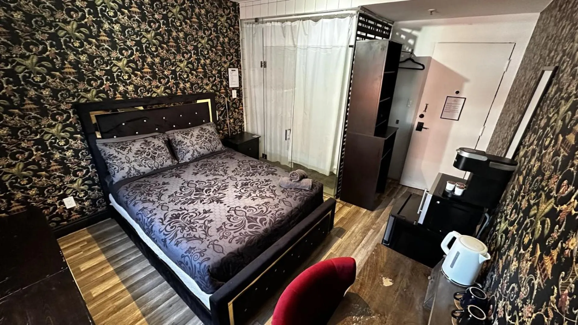 Bathroom in Queen Nest Hotel