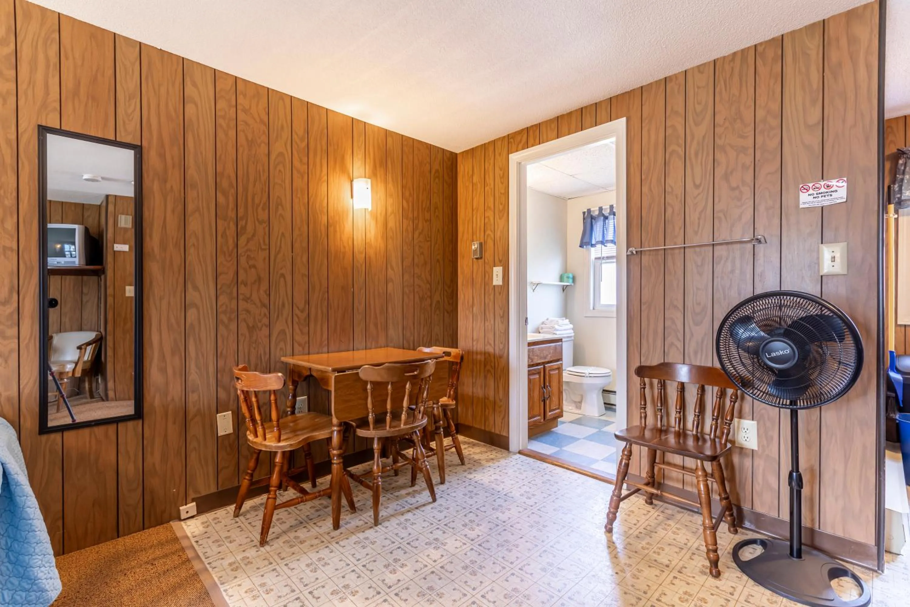 Inn Between the Beaches & Villager