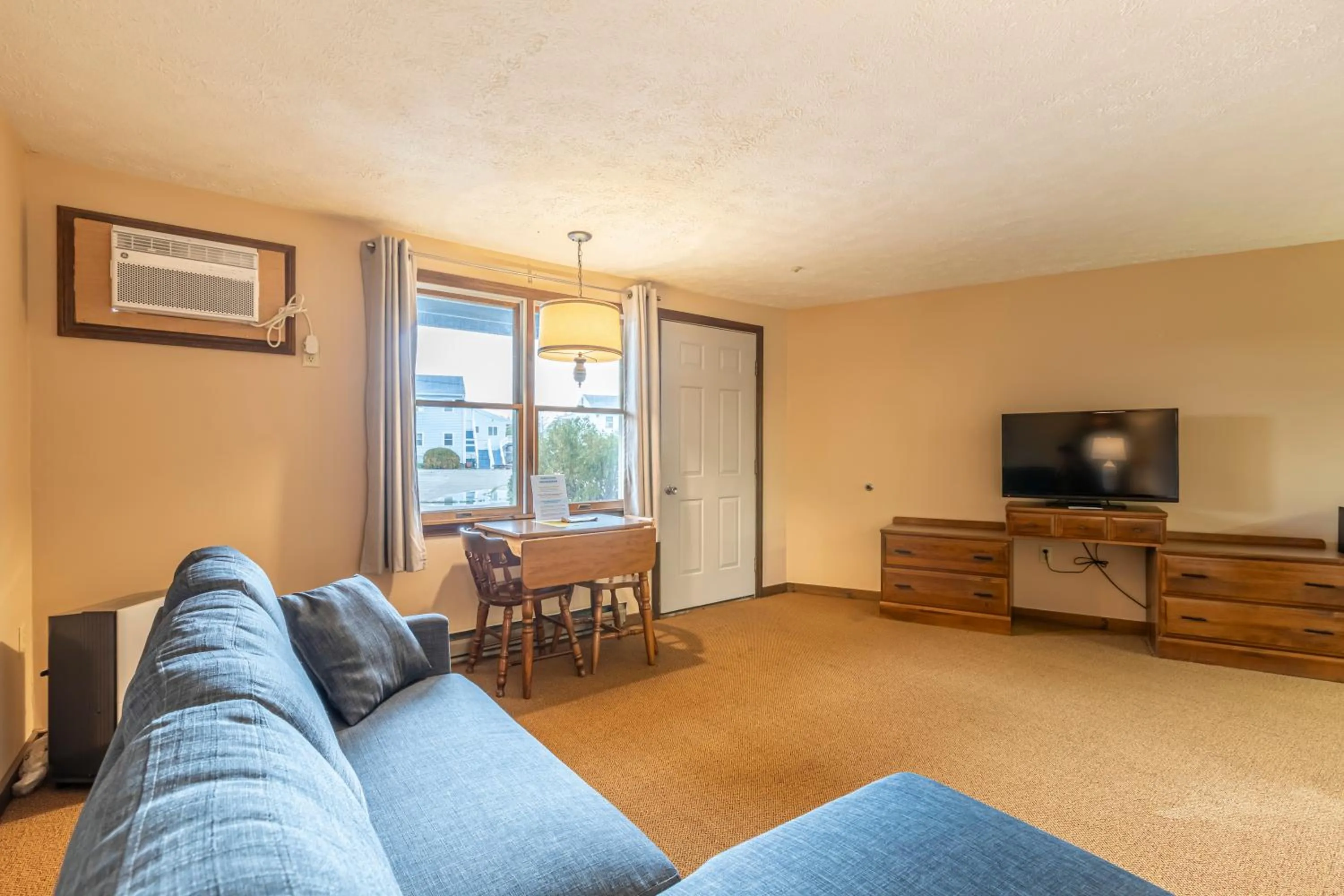 Inn Between the Beaches & Villager