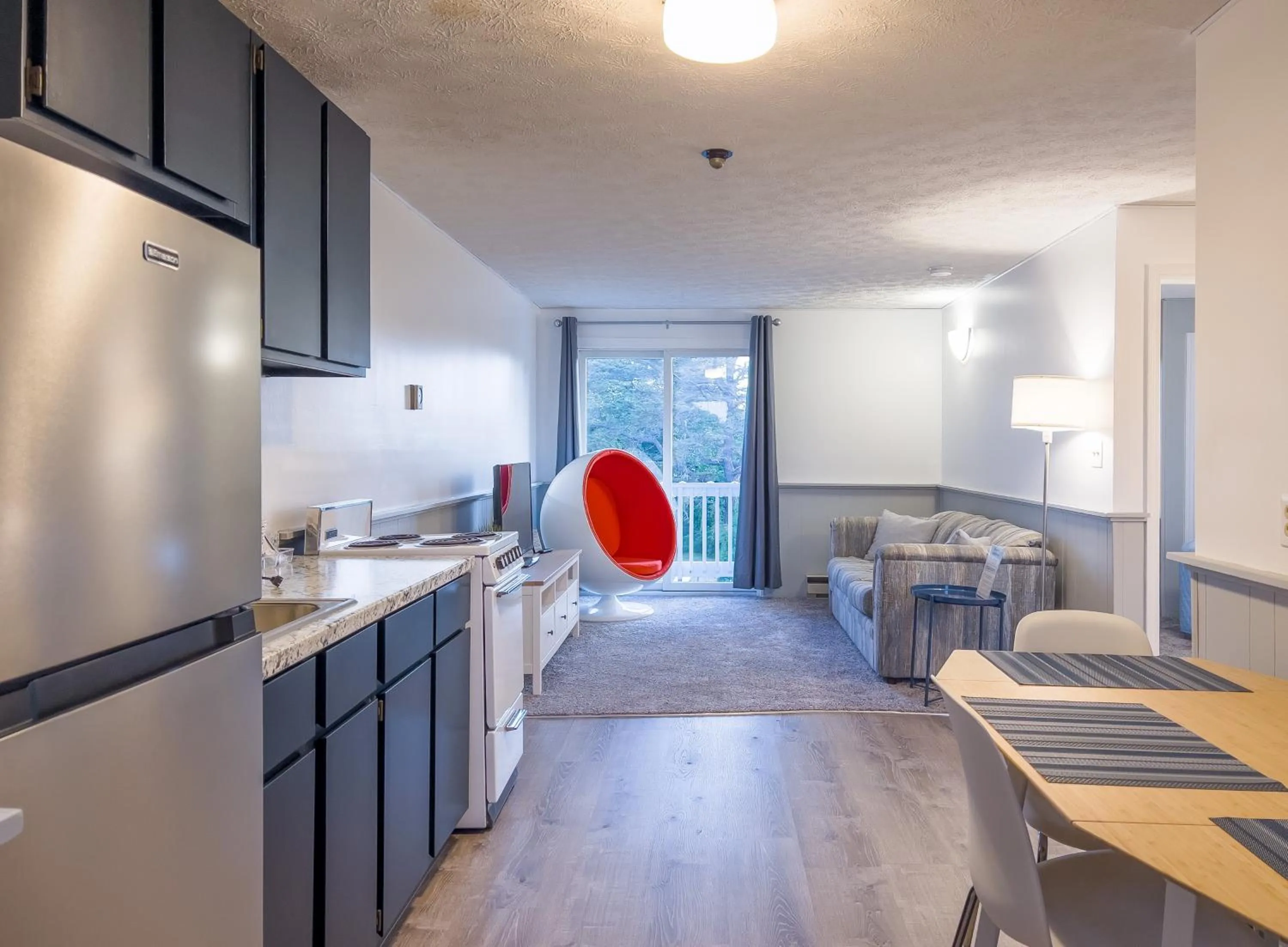 Inn Between the Beaches & Villager