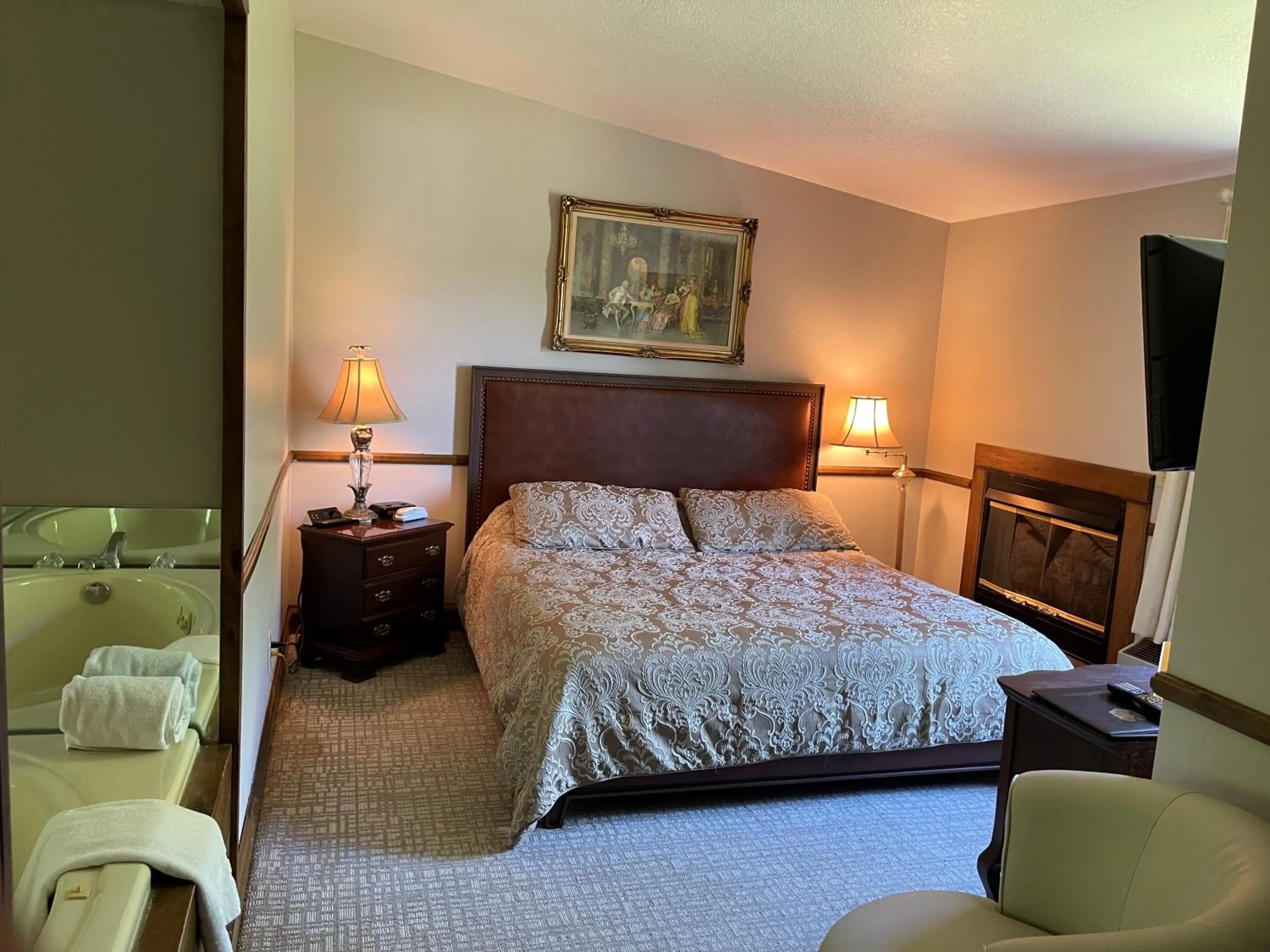 Bed in Afton House Inn