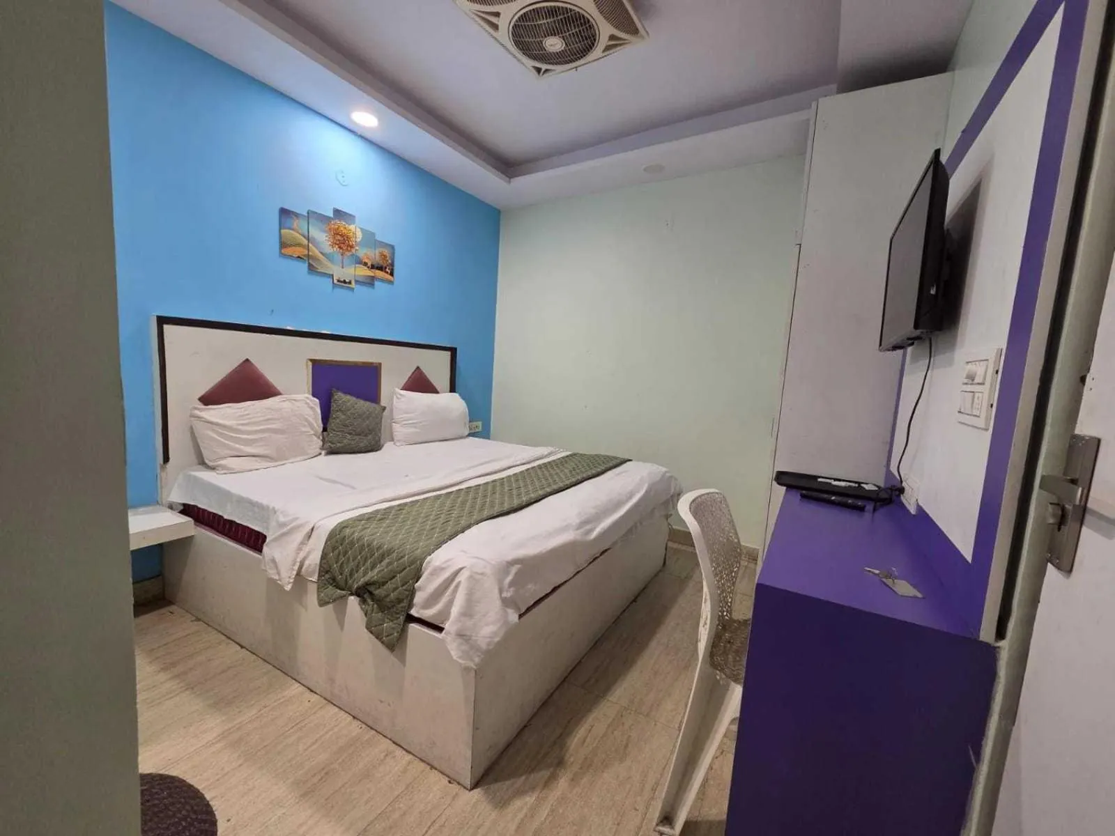 Lobby or reception, Bed in Hotel O Nangloi Railway Station Formerly Chahal Guest House