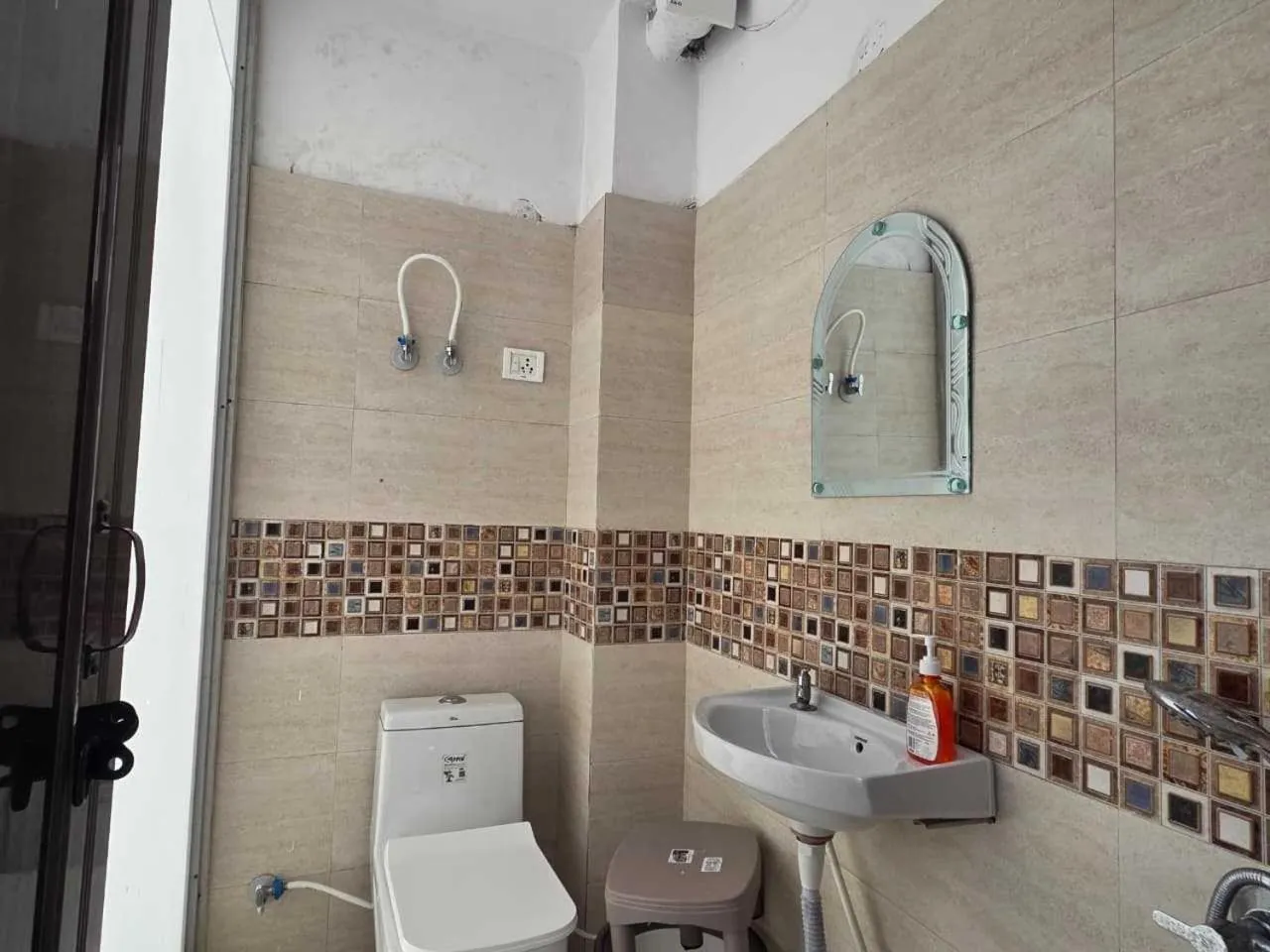 Bathroom in Hotel O Nangloi Railway Station Formerly Chahal Guest House