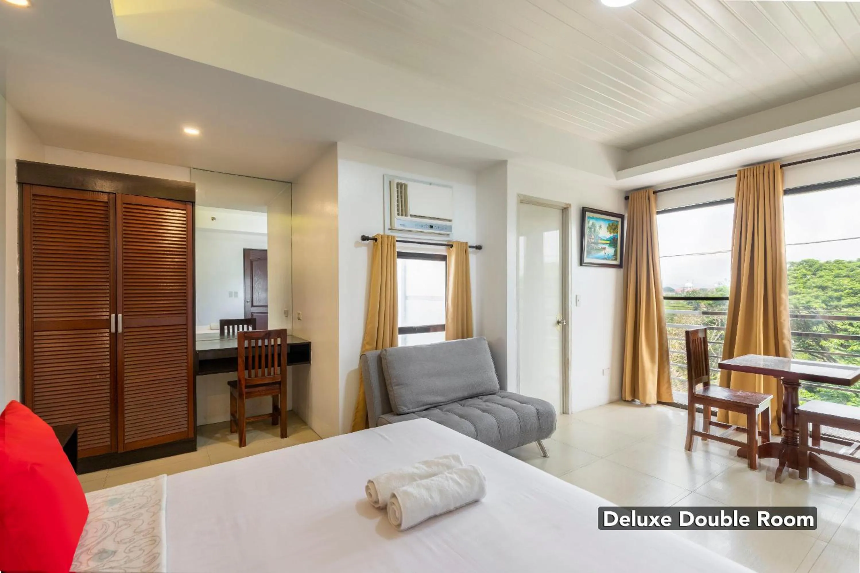 Bedroom in Yellowbell Hotel