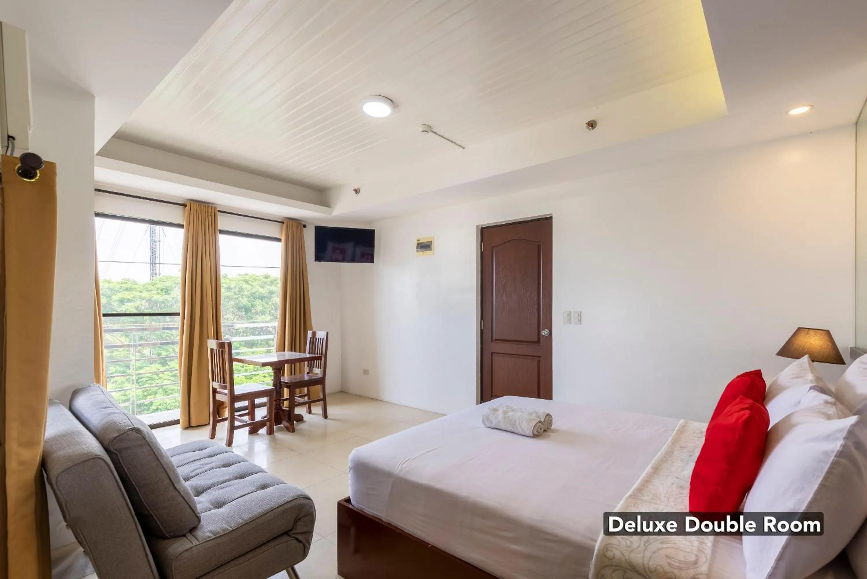 Bed in Yellowbell Hotel