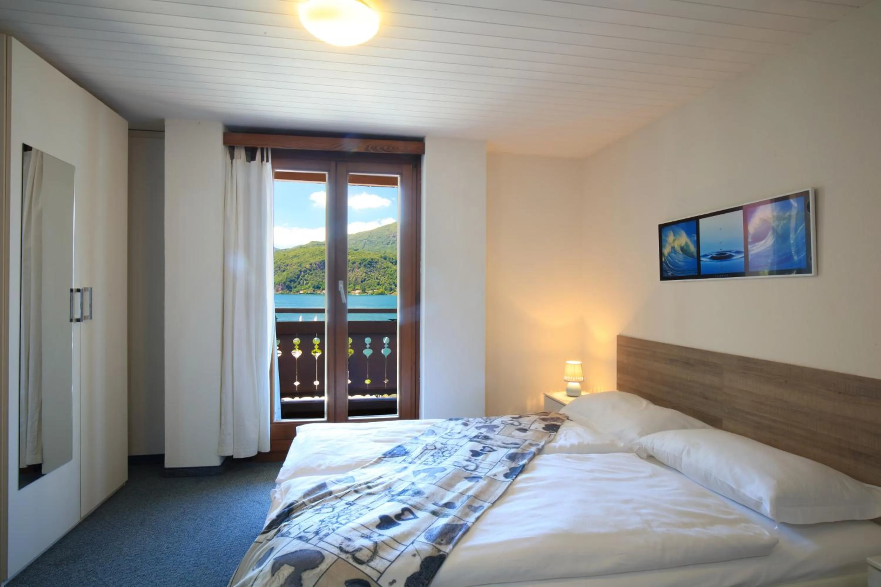 Double Room with Balcony (2 Adults + 1 Child) in Zappa Lake Lodge