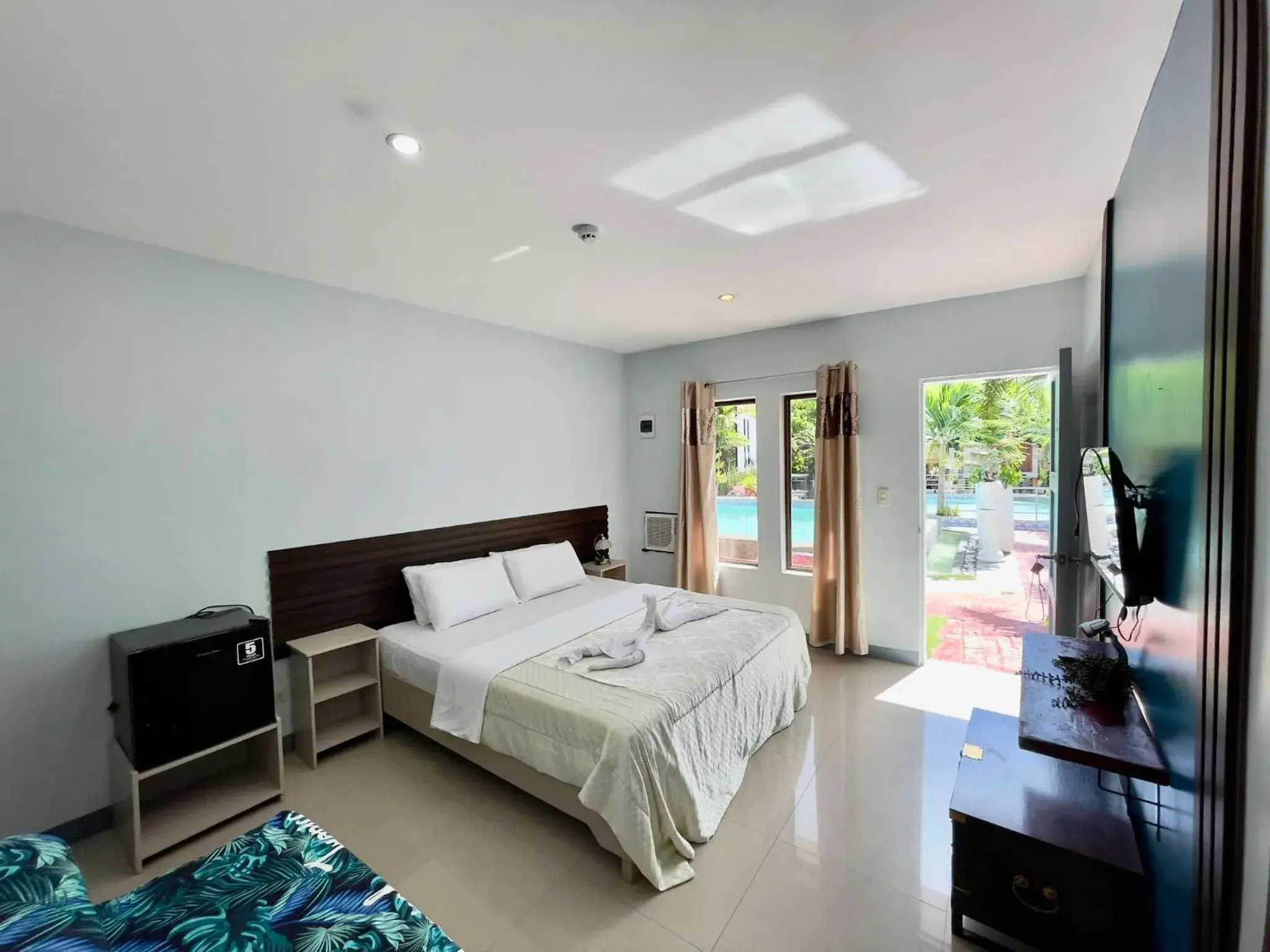 Superior Queen Room in Little Rock Cebu Superior Queen Room in Little Rock Cebu