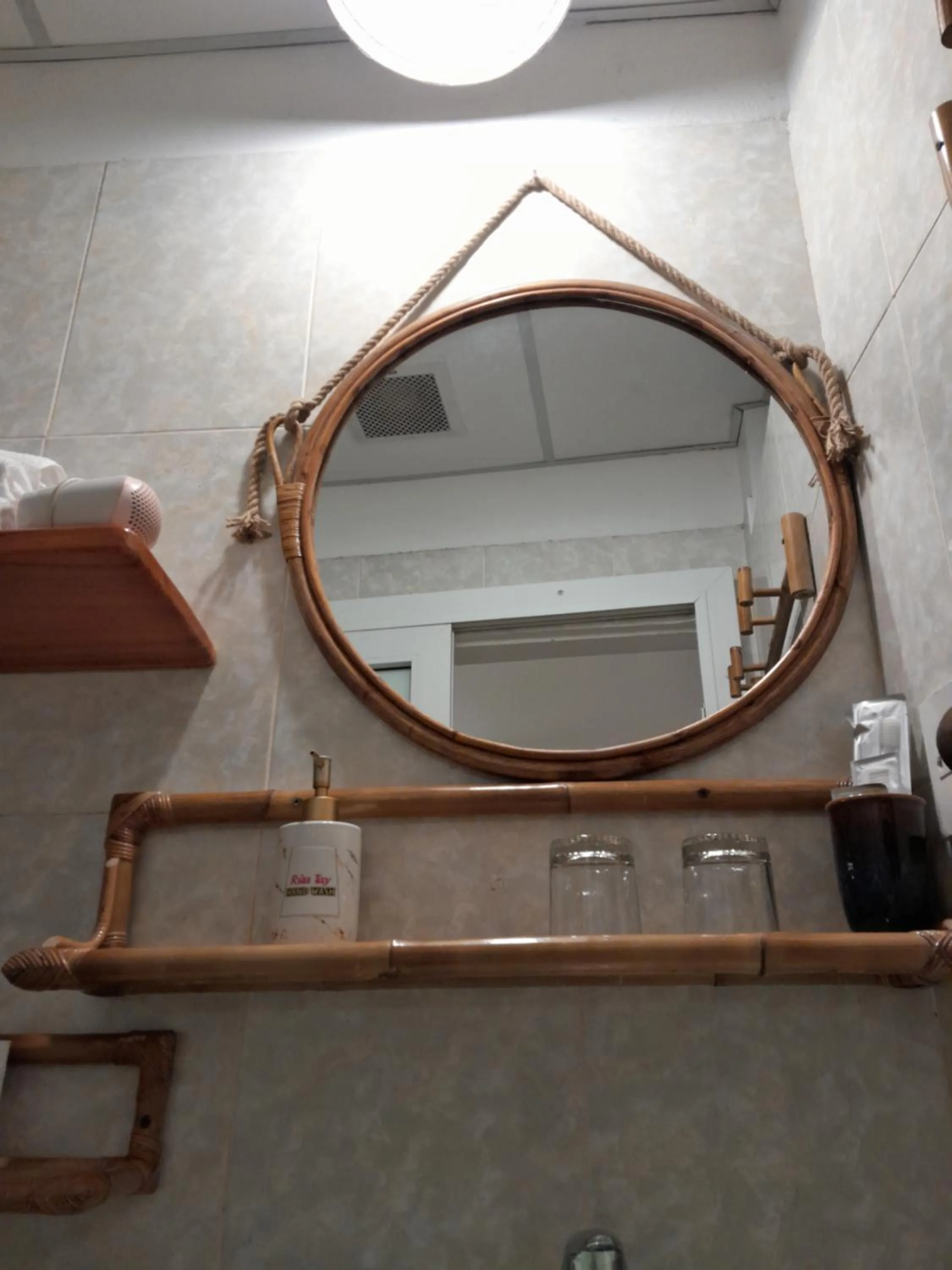 Bathroom in Tâm Homestay