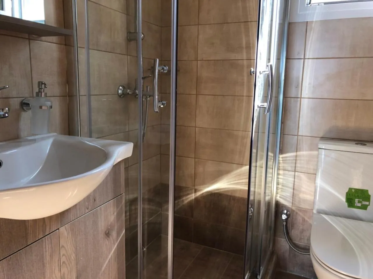 Shower in Akrogiali Studios