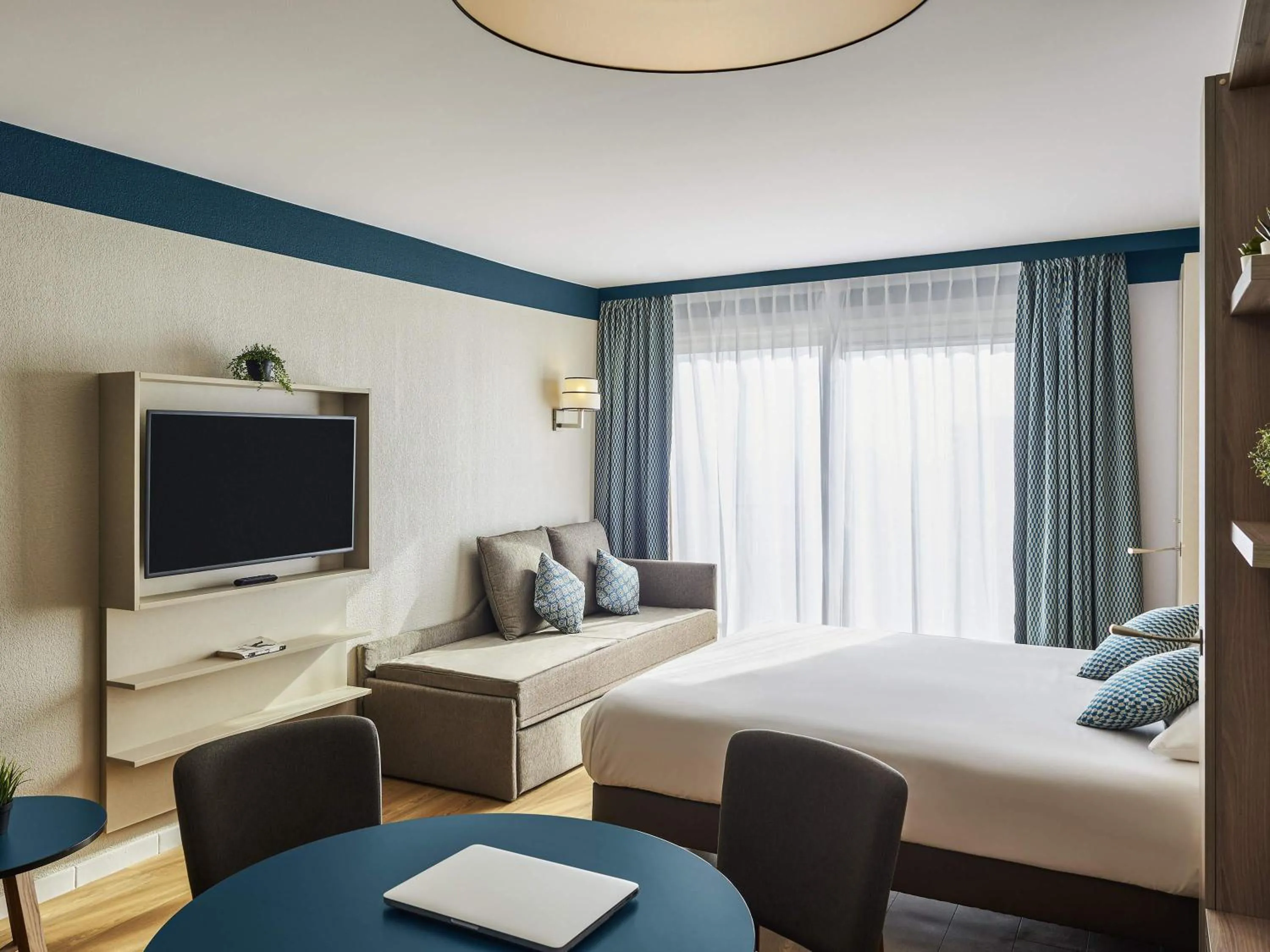 Bedroom, Bed in Aparthotel Adagio Monaco Palais Joséphine