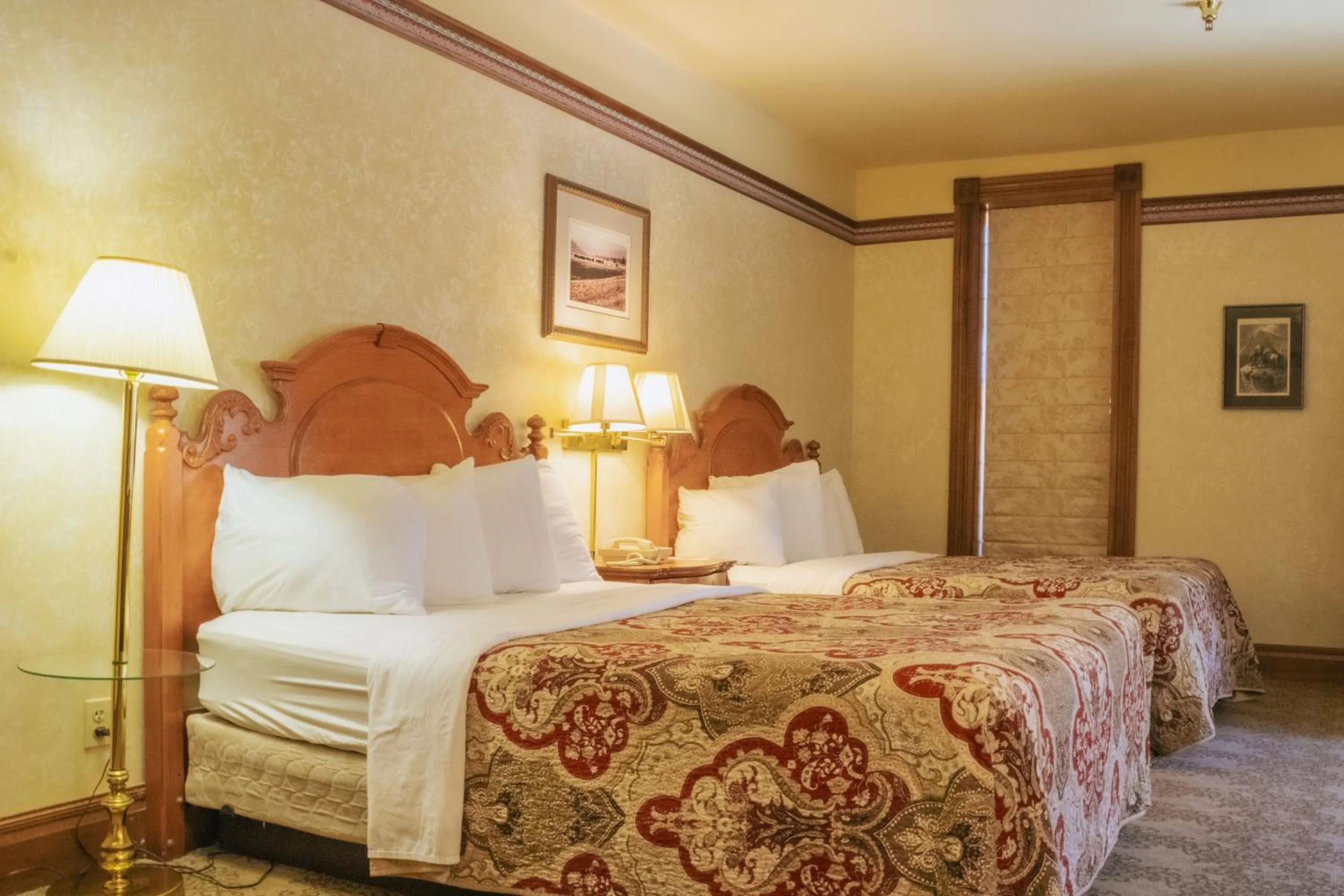 Bedroom, Bed in Historic Bullock Hotel