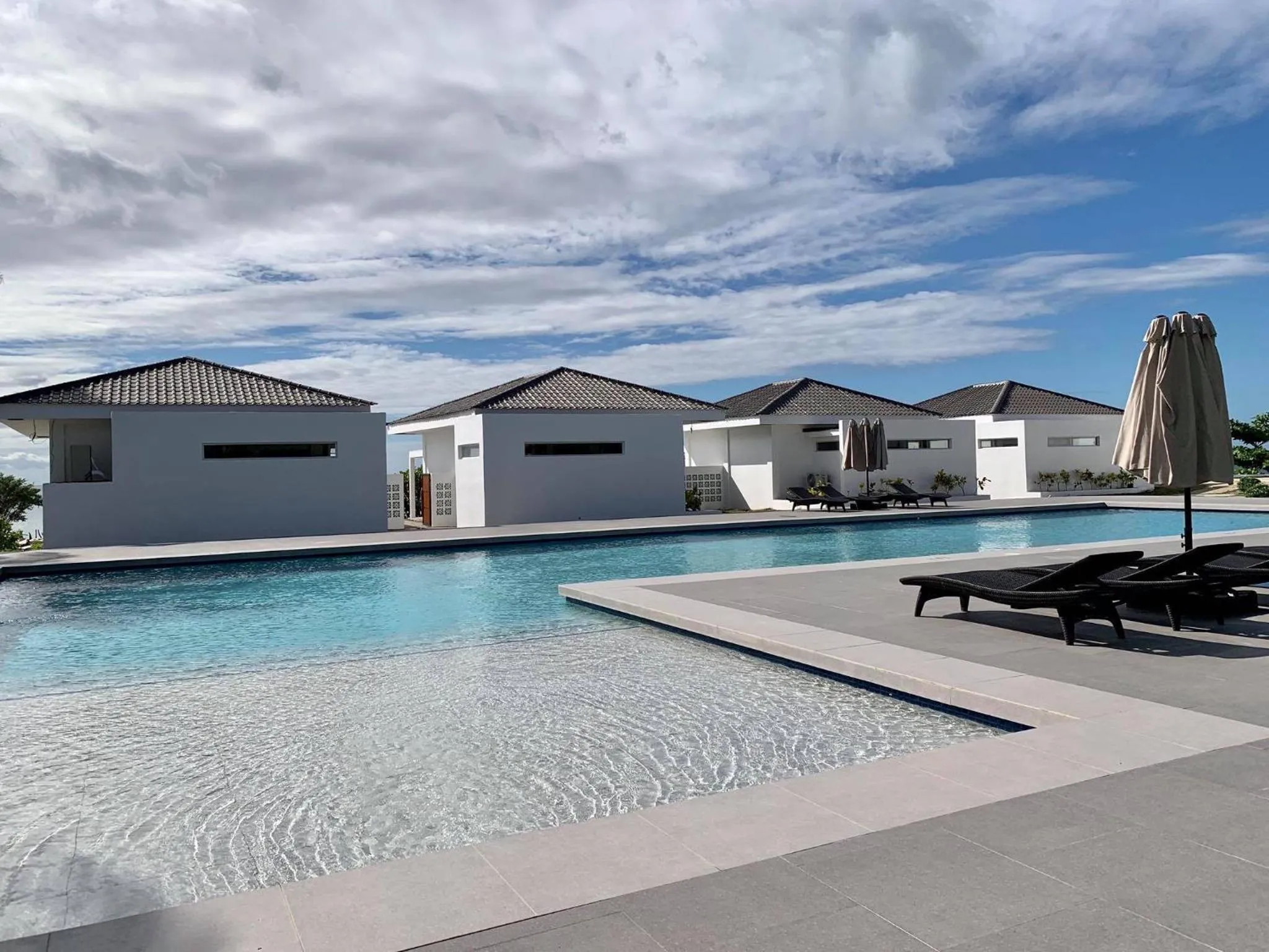 Swimming pool in Cebu R Resort Tabuelan