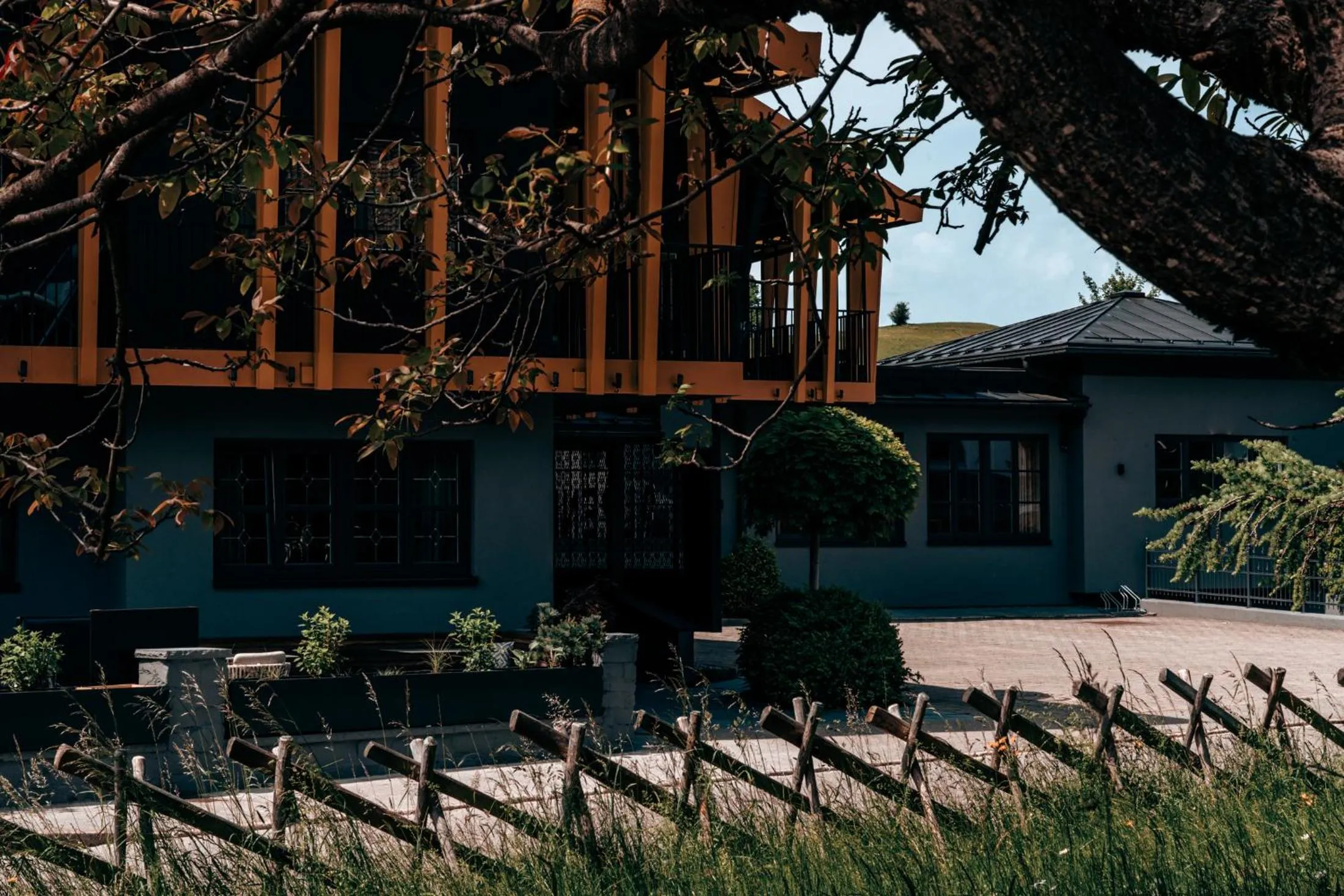 Property building in Hotel Alpenkönig