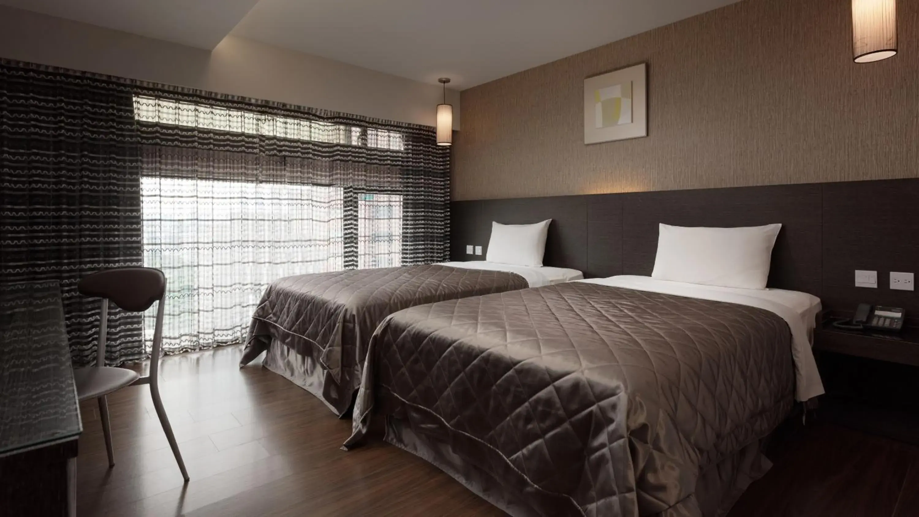 Standard Twin Room in Fine Hotel Standard Twin Room in Fine Hotel