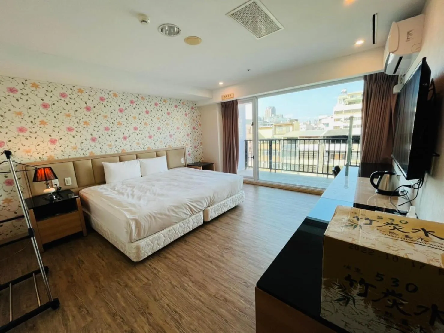 Bed in Hotel Champs Elysées