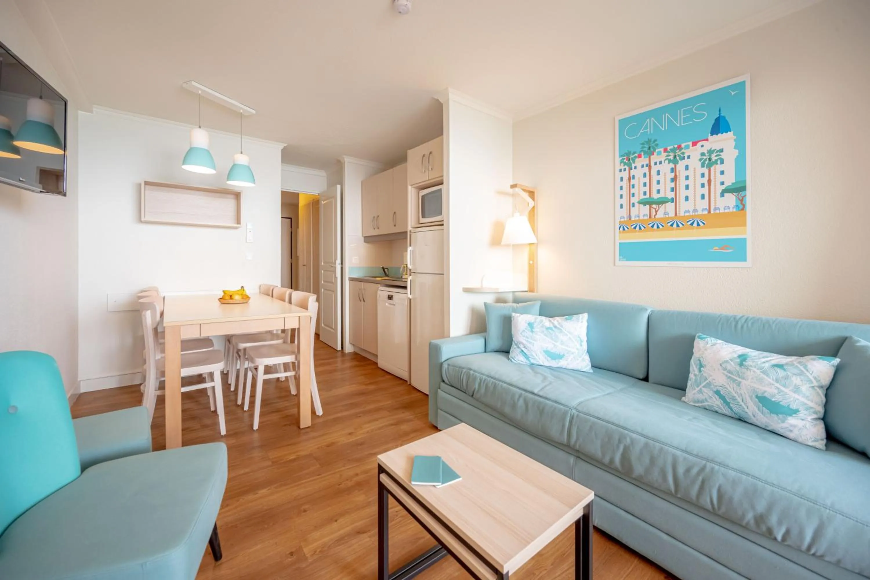 Kitchen or kitchenette in Résidence Pierre & Vacances Cannes Verrerie