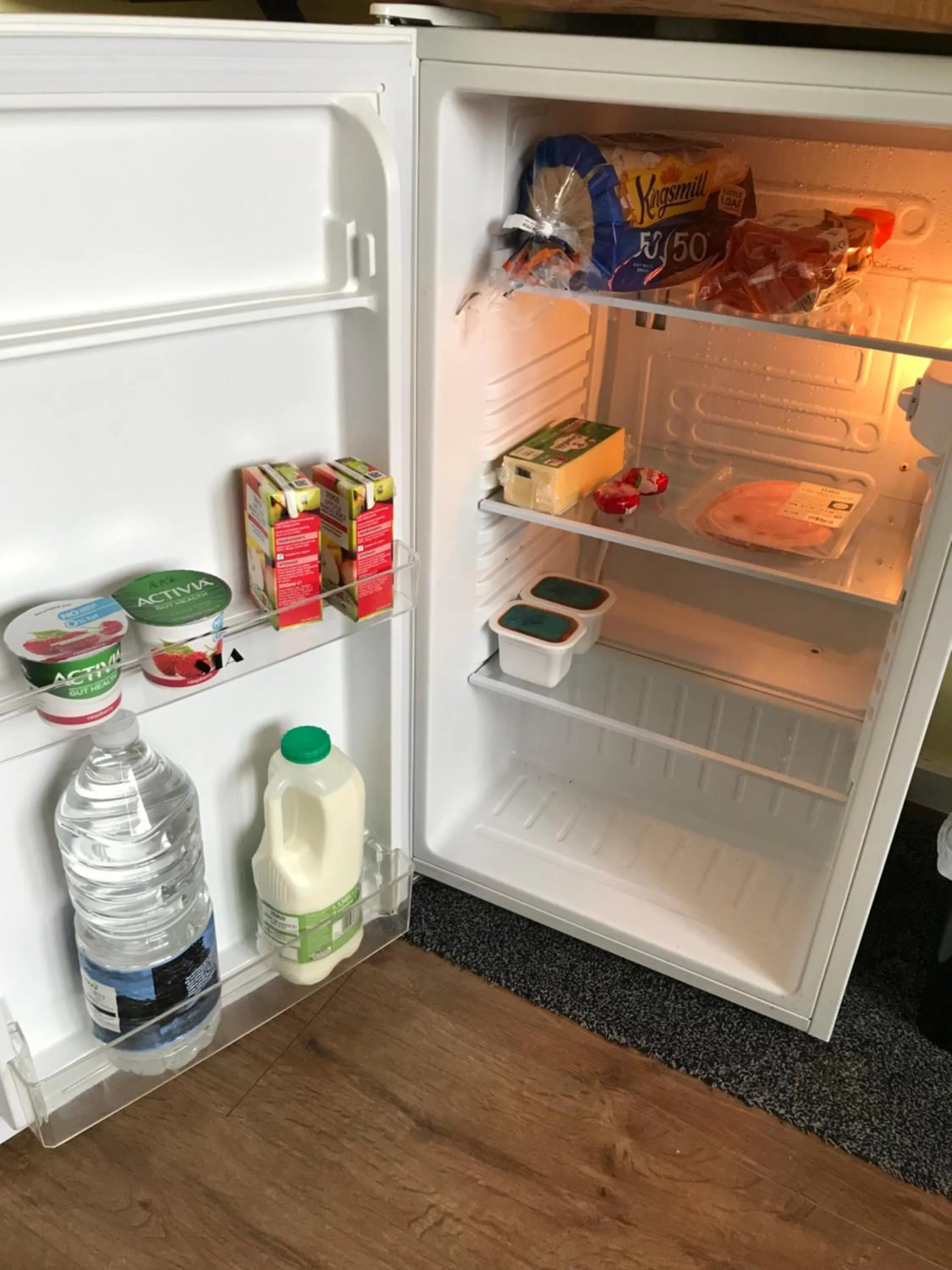 Kitchen or kitchenette in Meadowview