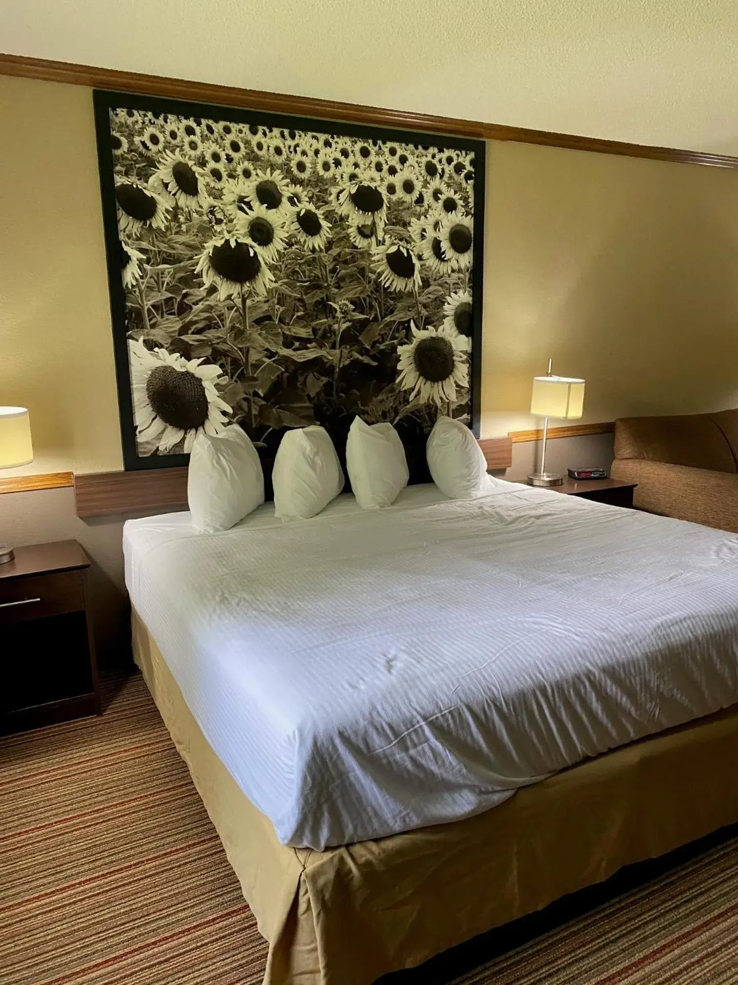 King Studio Suite - Non-Smoking in Super 8 by Wyndham New Hampton King Studio Suite - Non-Smoking in Super 8 by Wyndham New Hampton