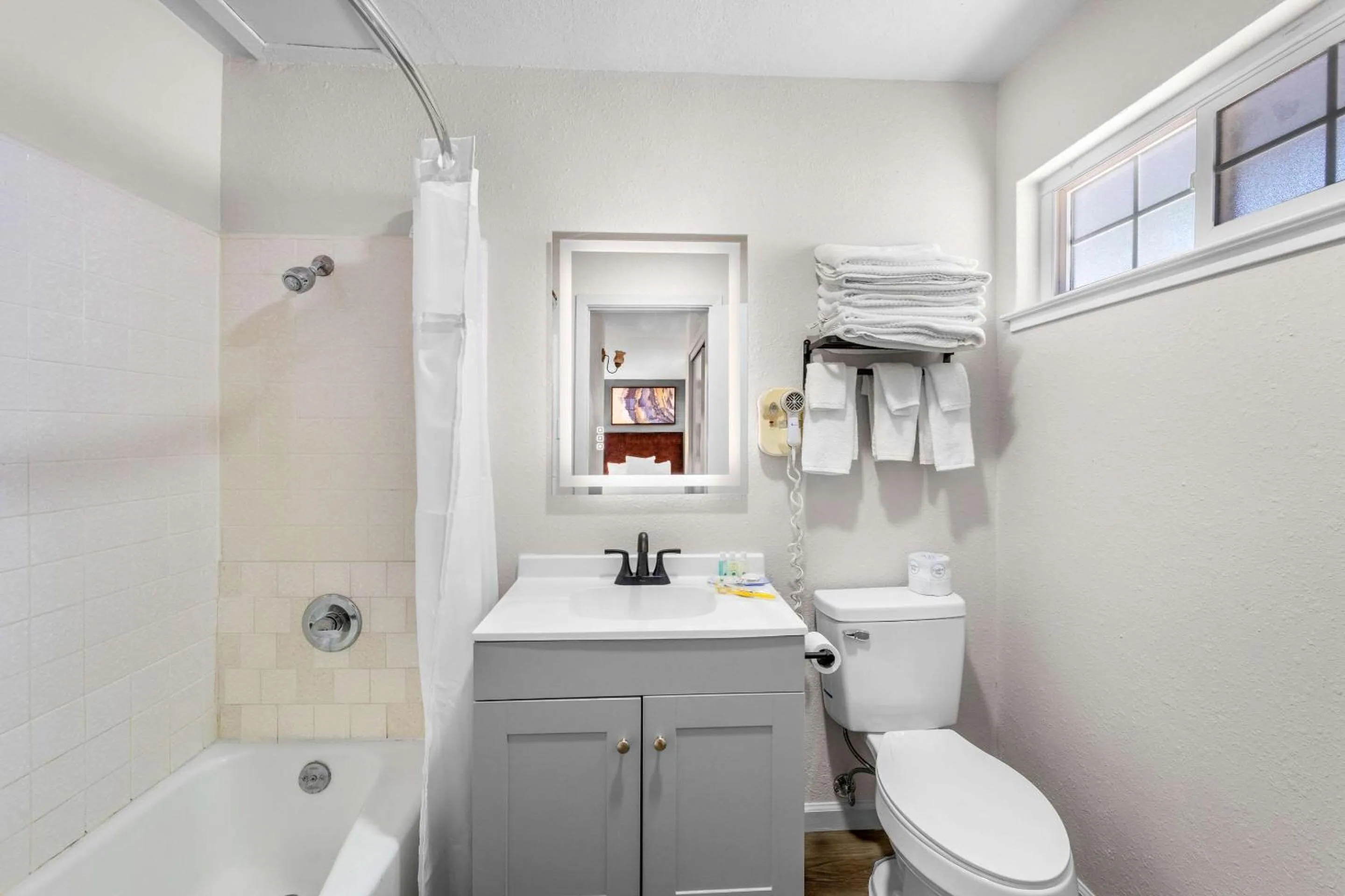 Bedroom in Quality Inn & Suites