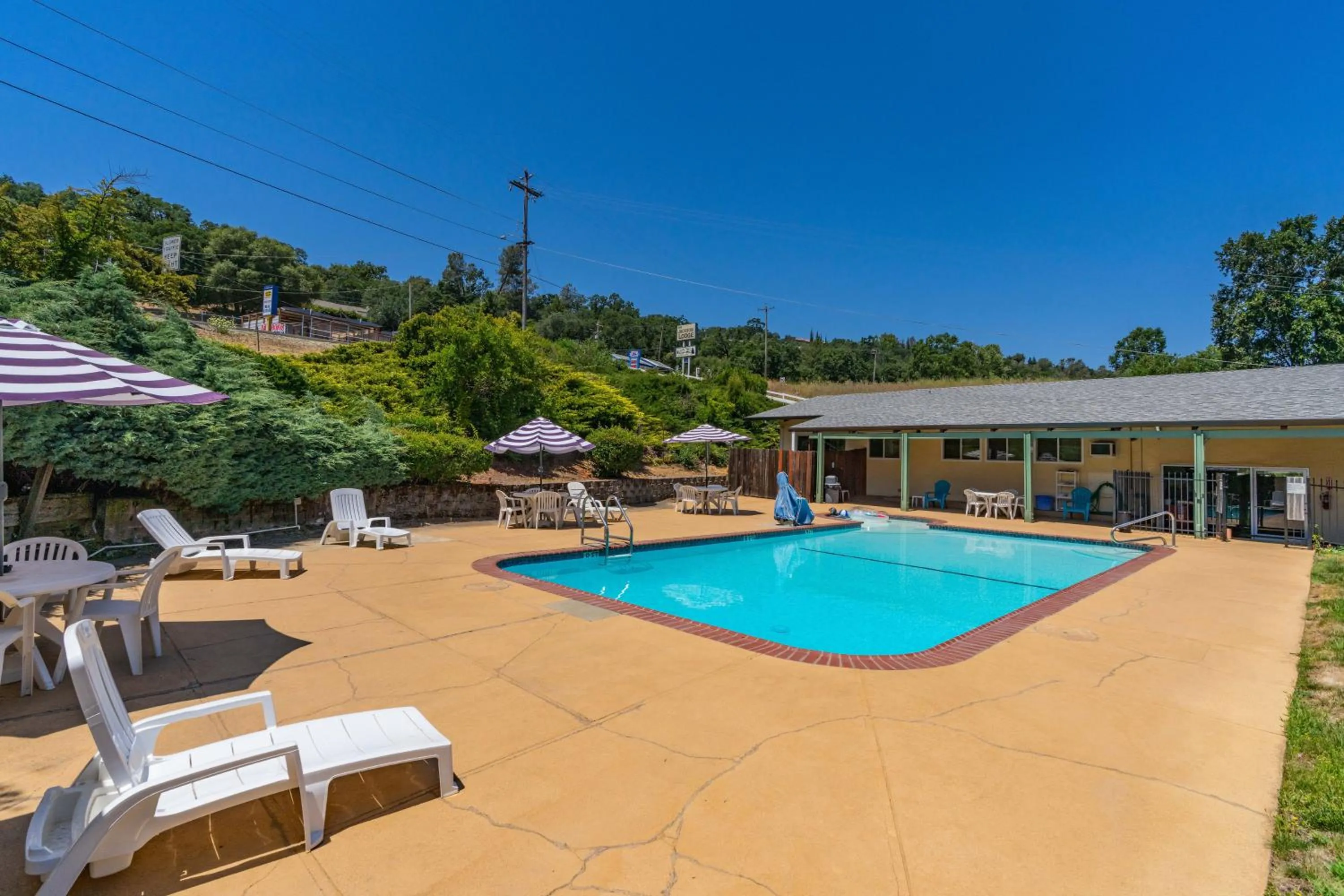 Pool view in Quality Inn & Suites