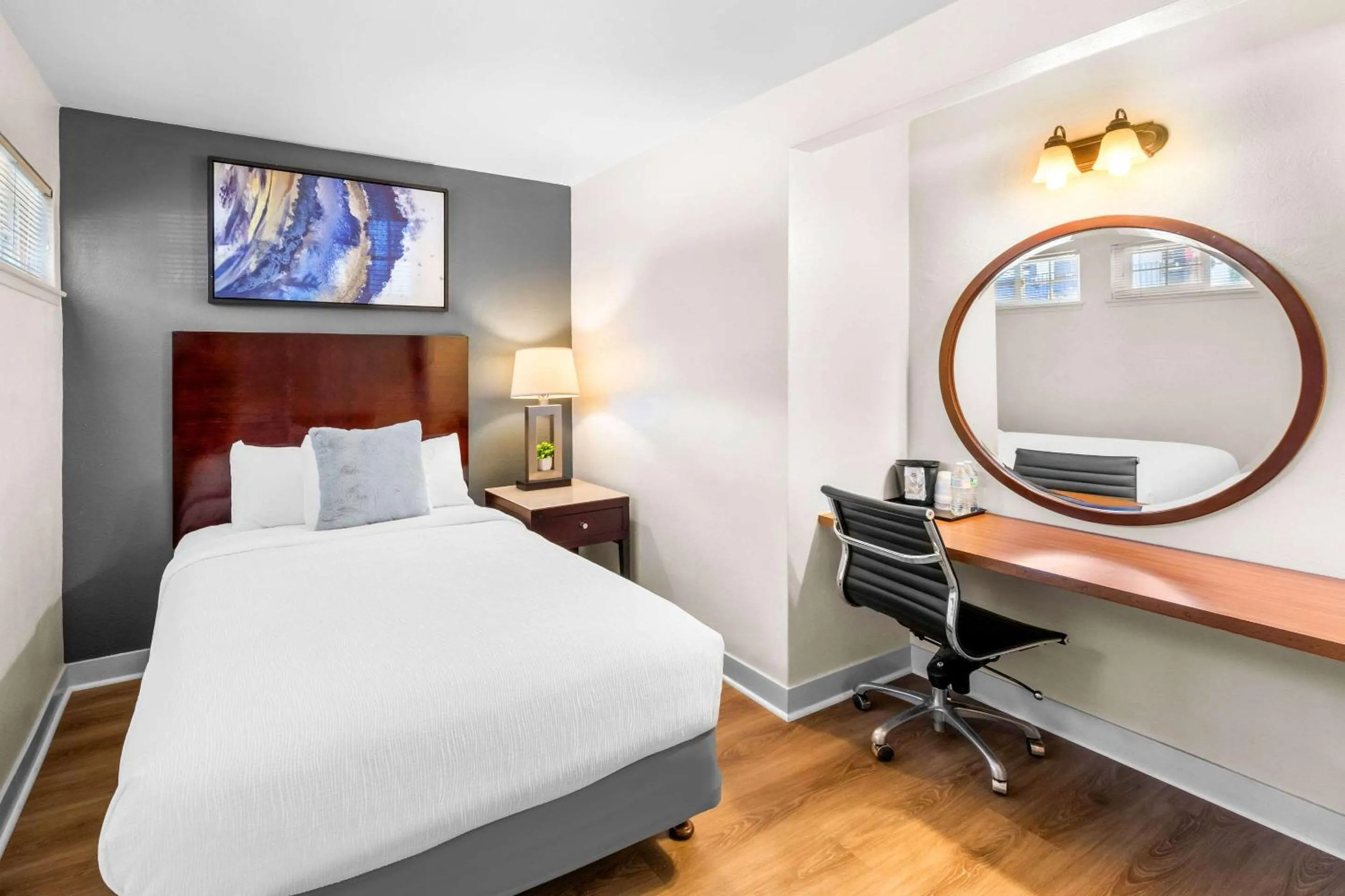 Bedroom, Bed in Quality Inn & Suites