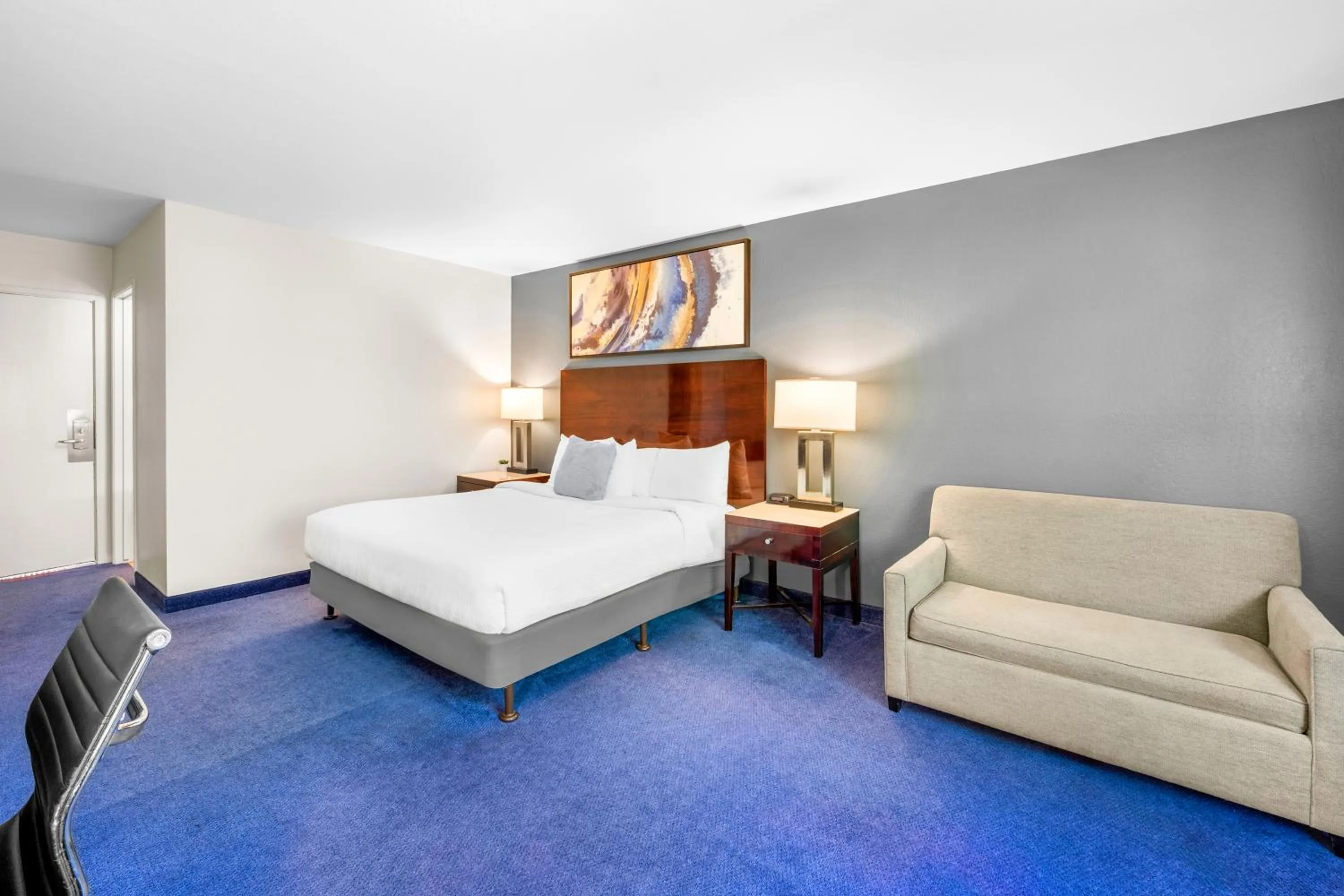 Photo of the whole room in The Jackson Lodge