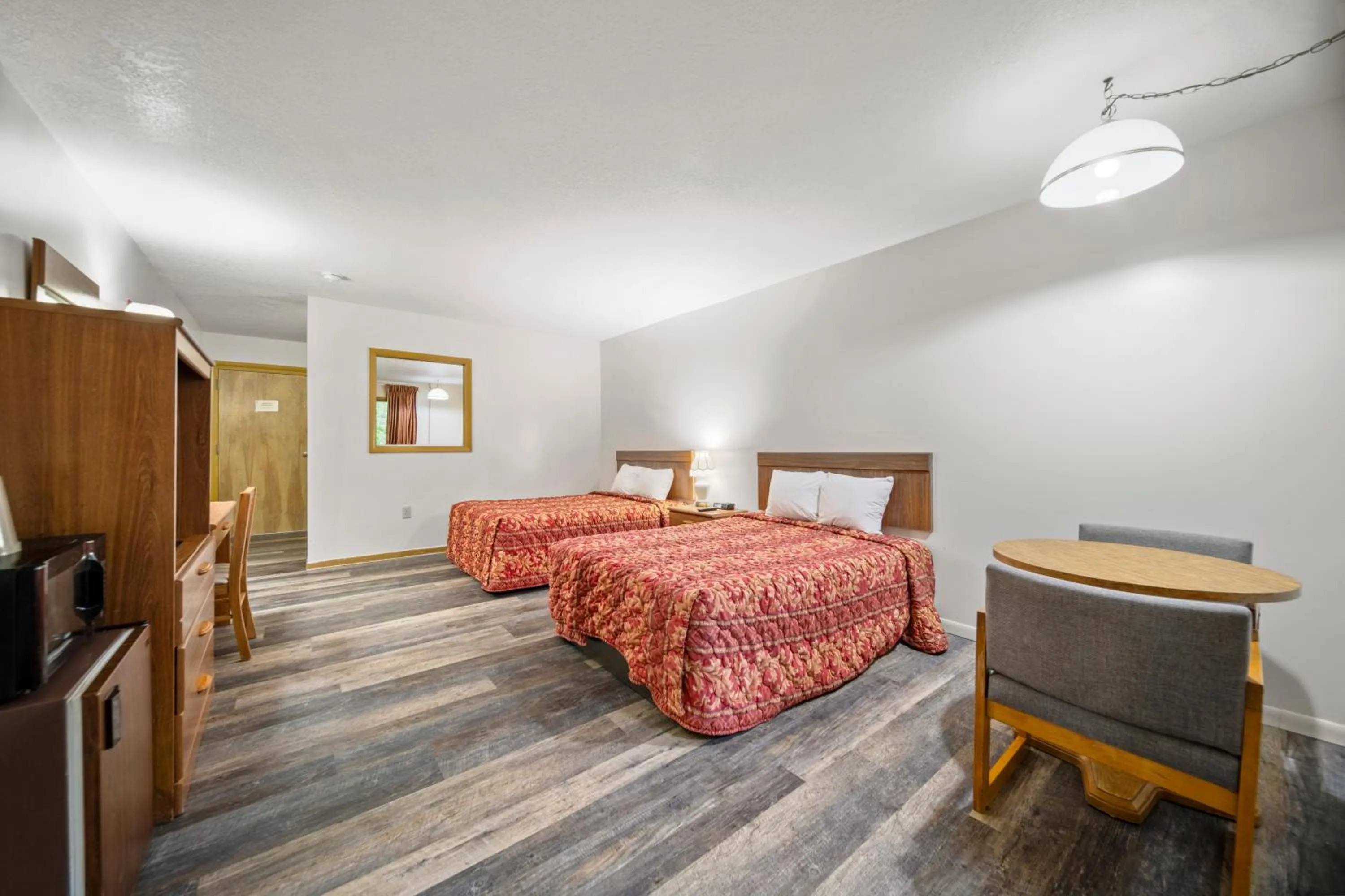 Bed in Executive Inn