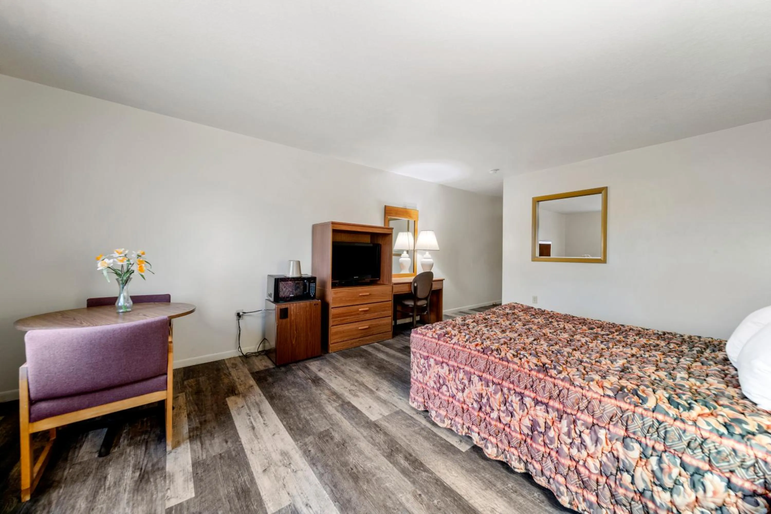 Bed in Executive Inn