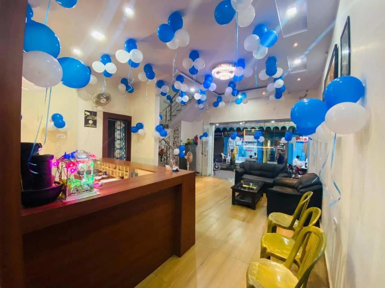 Lobby or reception in The Century Plaza Hotel