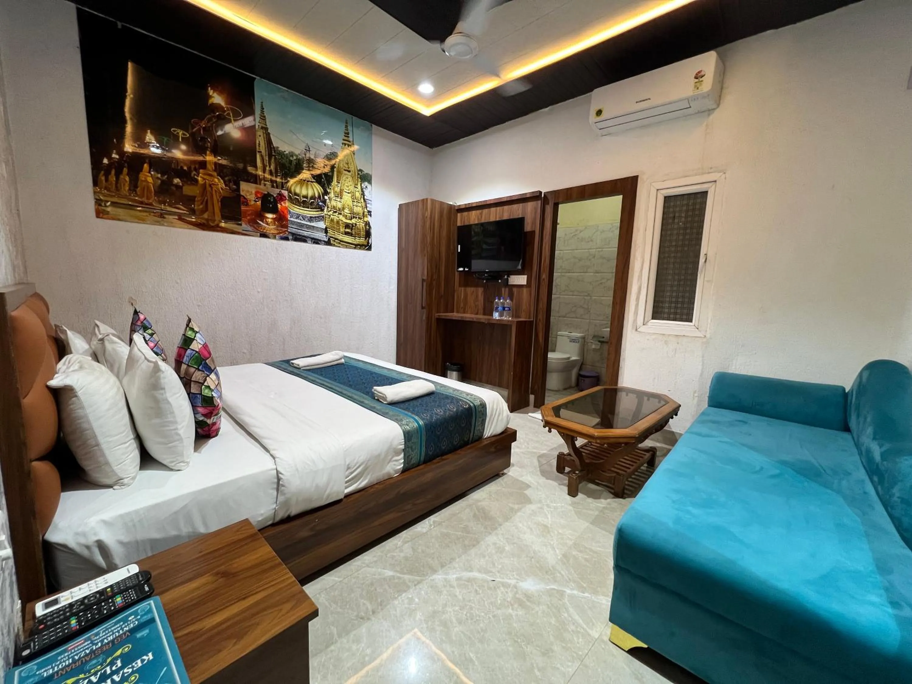 Bed in The Century Plaza Hotel