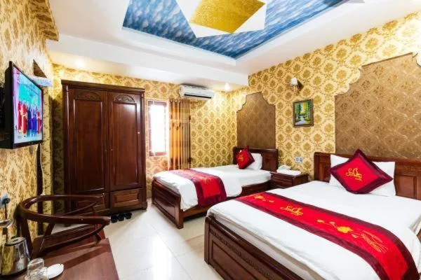 Bed in KHÁCH SẠN SEN VÀNG