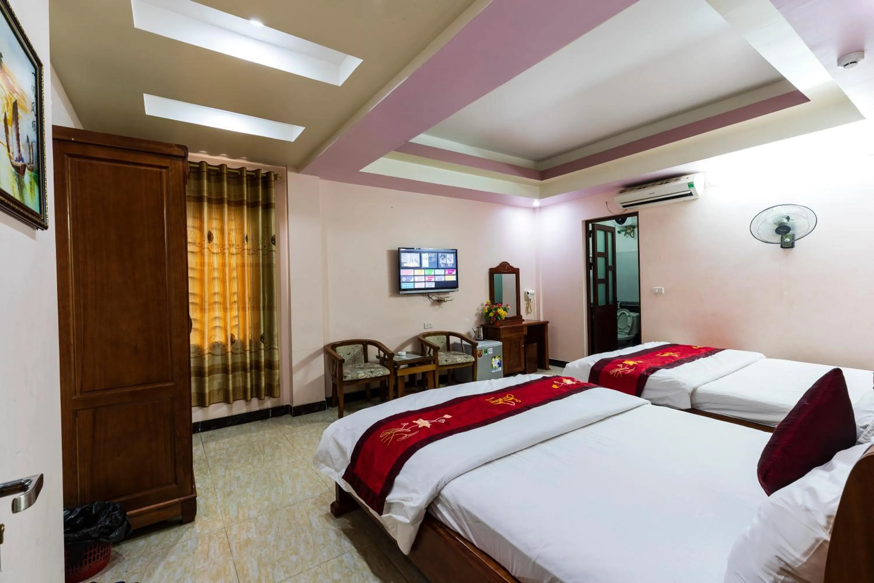 Bed in KHÁCH SẠN SEN VÀNG