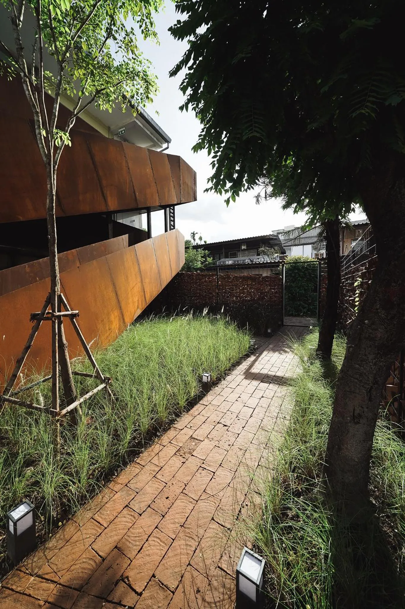 Area and facilities in Wonderwall Hotel