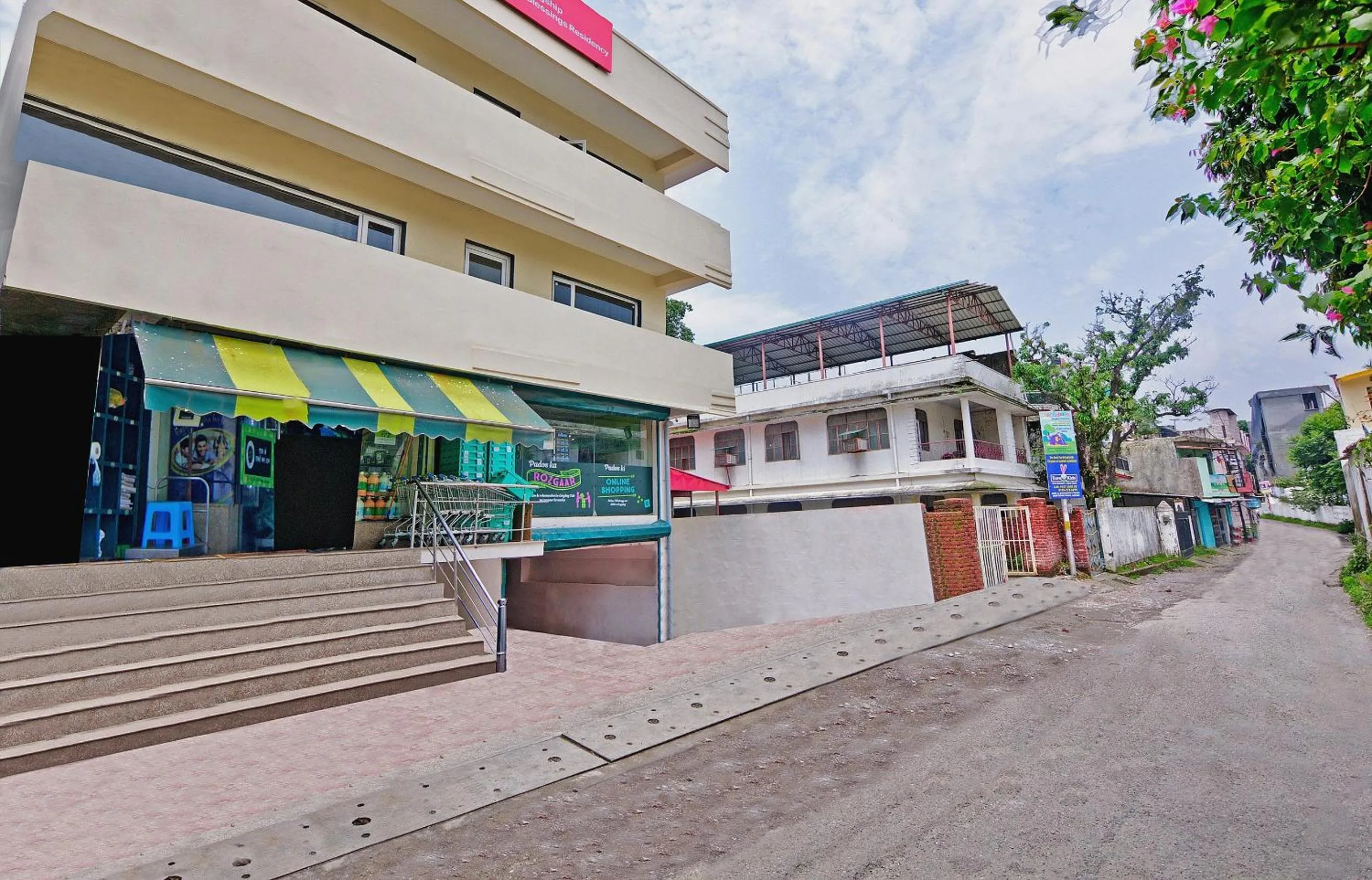 Facade/entrance in Super Hotel O Blessings Residency