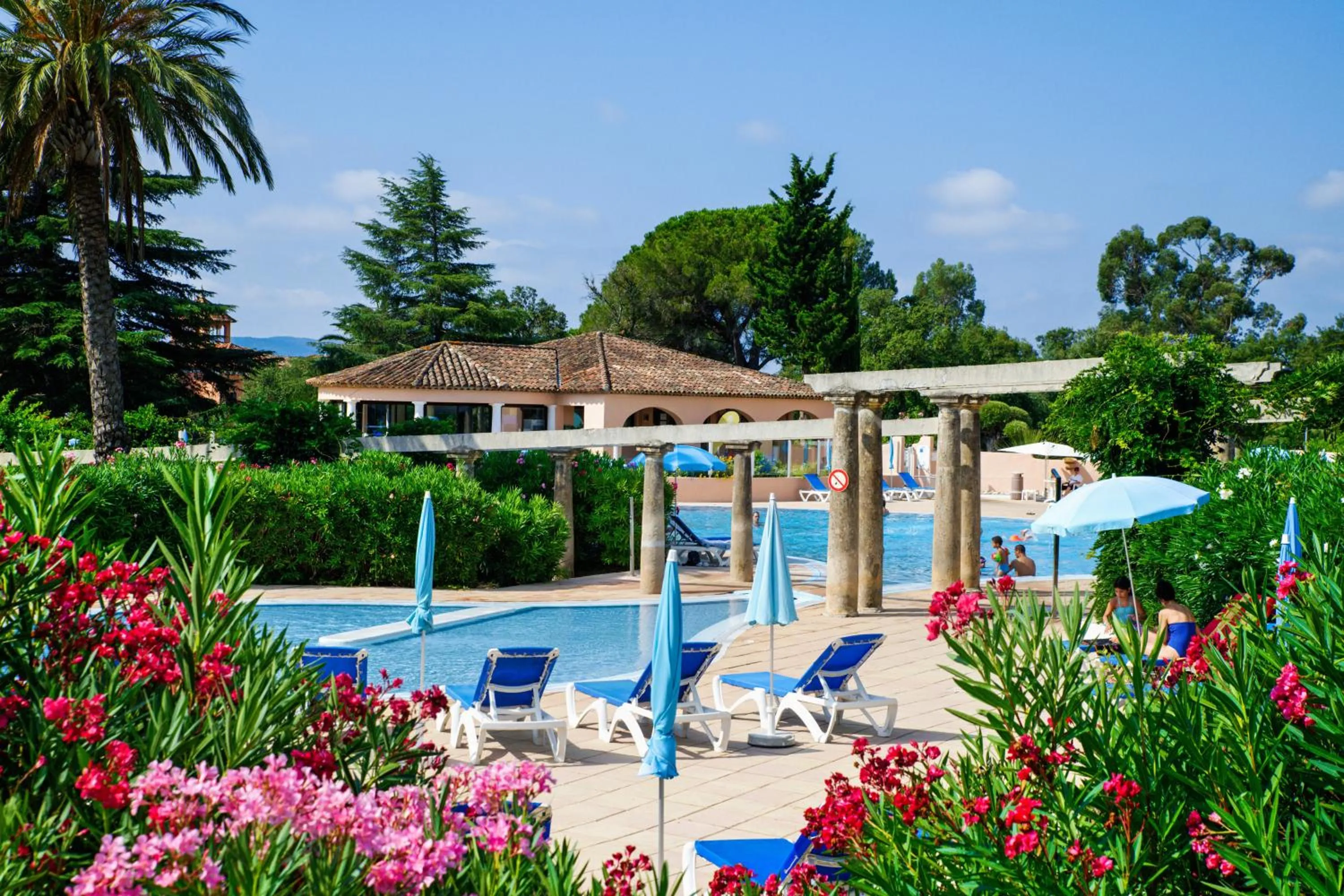 Spring in Résidence Pierre & Vacances Les Parcs de Grimaud