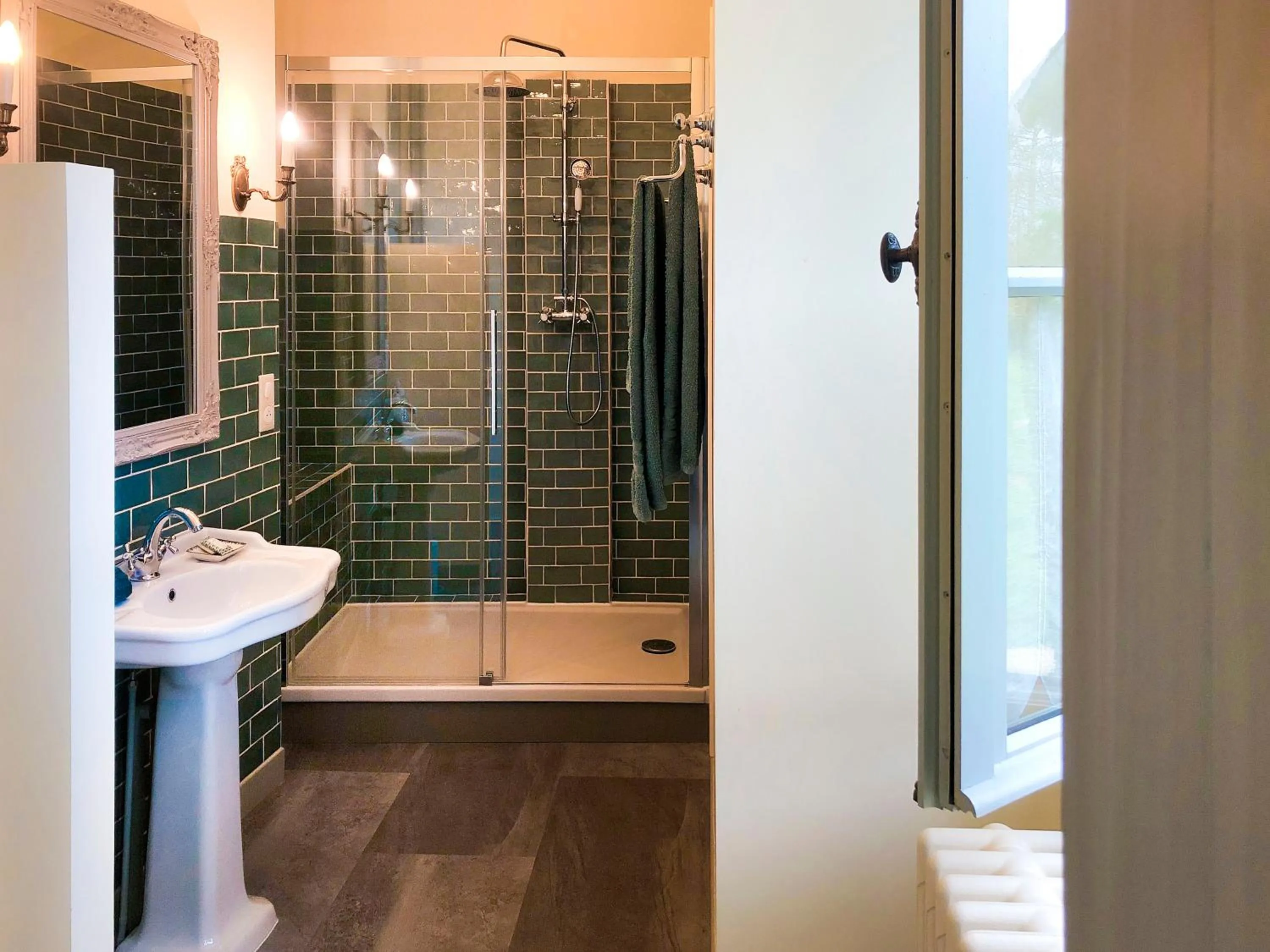 Shower in Chateau de la Villedubois