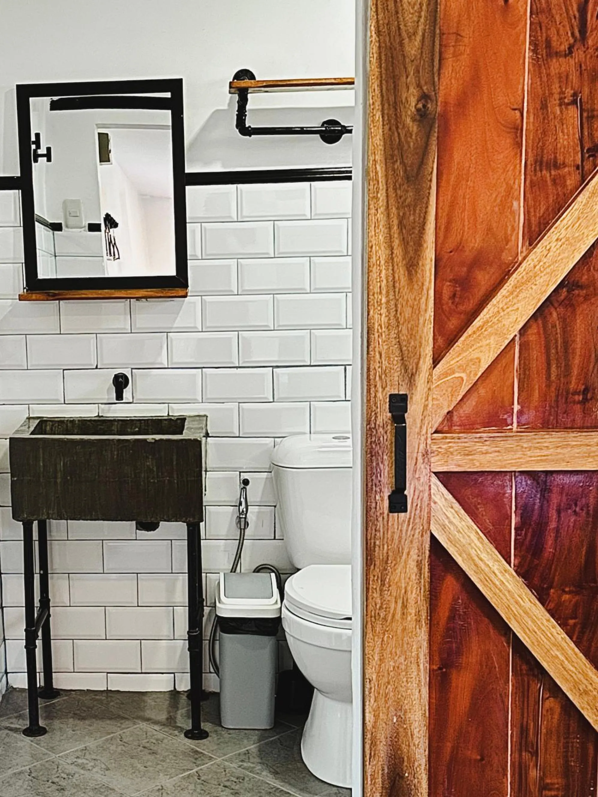 Toilet in Pig Dive Hostel Moalboal