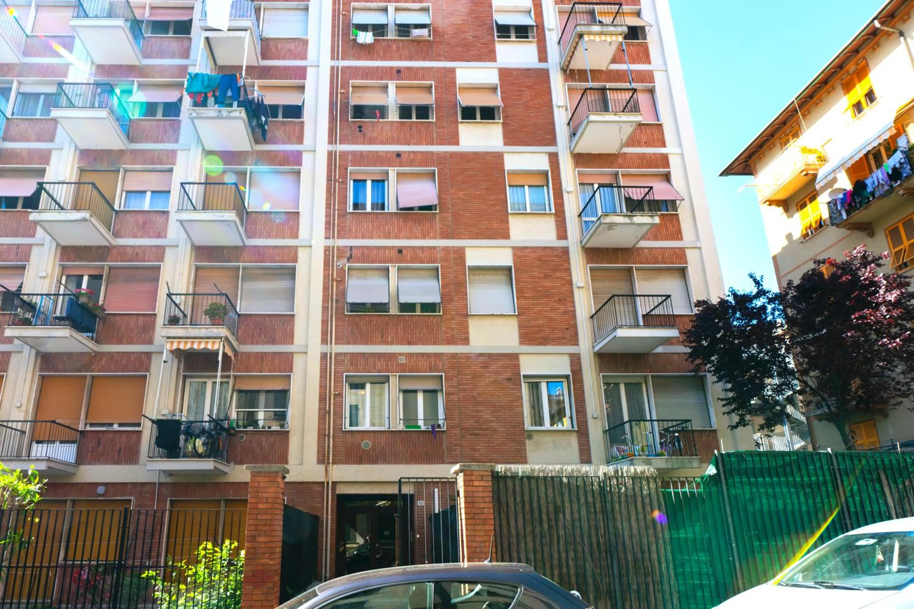 Property building in Lia Rooms 3