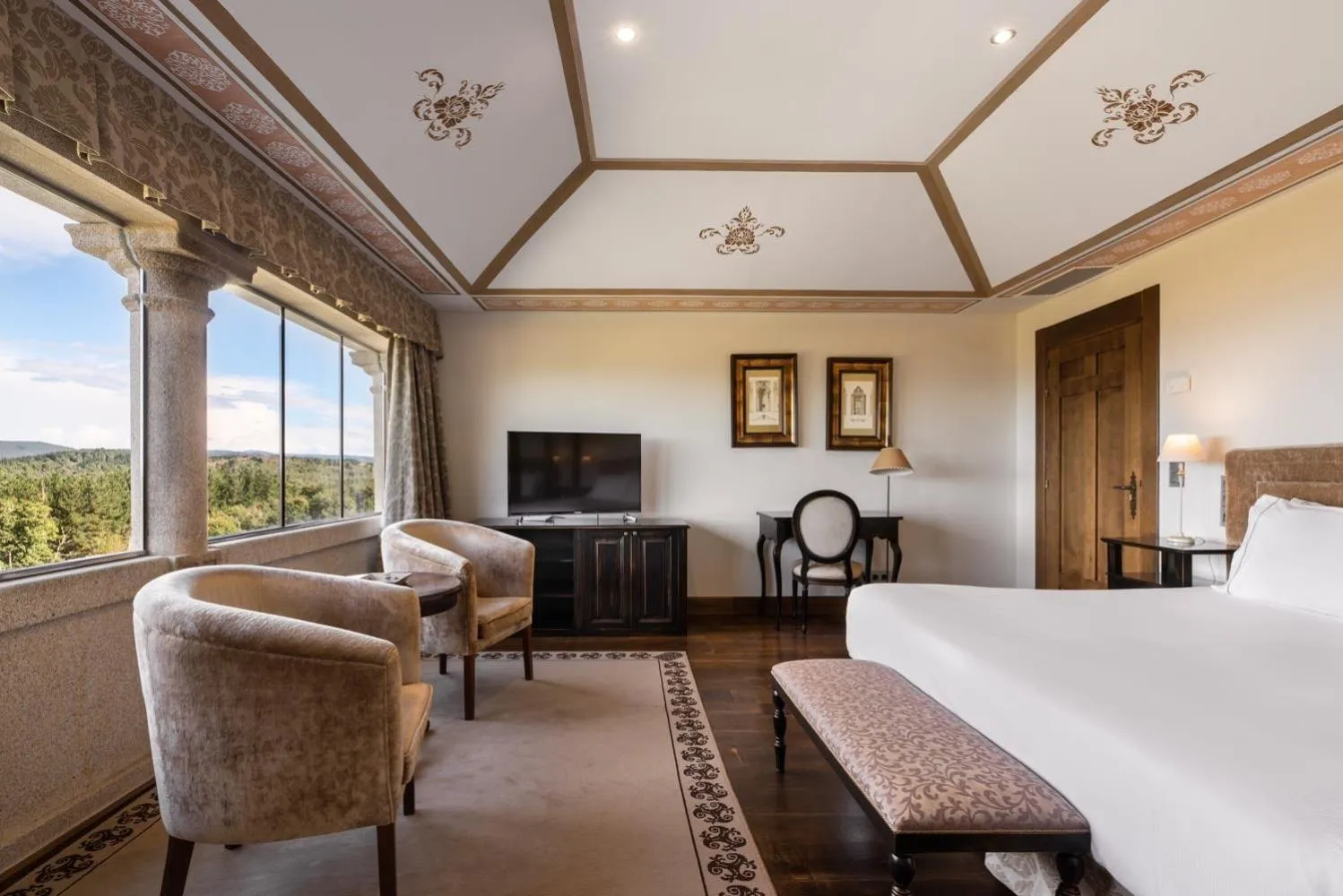 Bed in Áurea Palacio de Sober by Eurostars Hotel Company