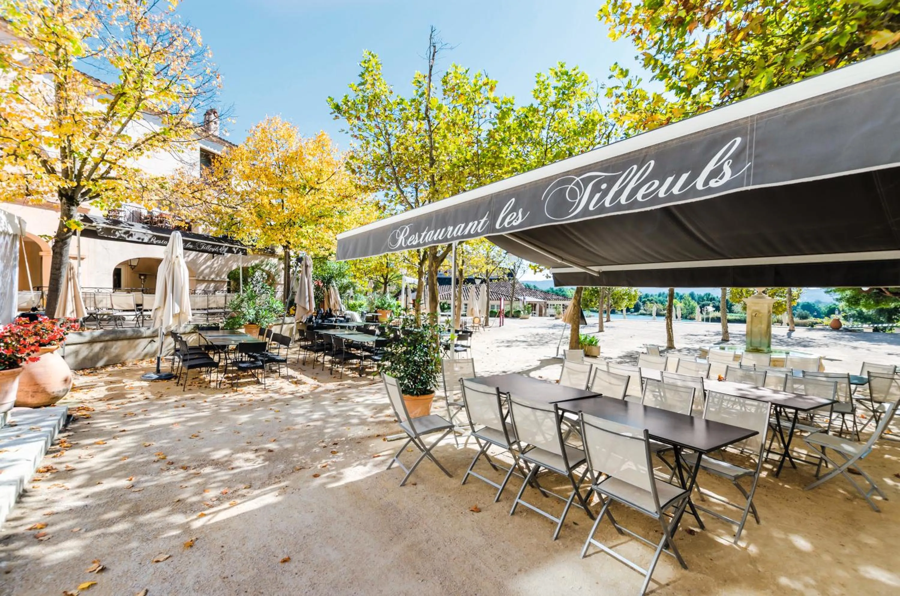 Patio in Village Pierre & Vacances Pont Royal en Provence