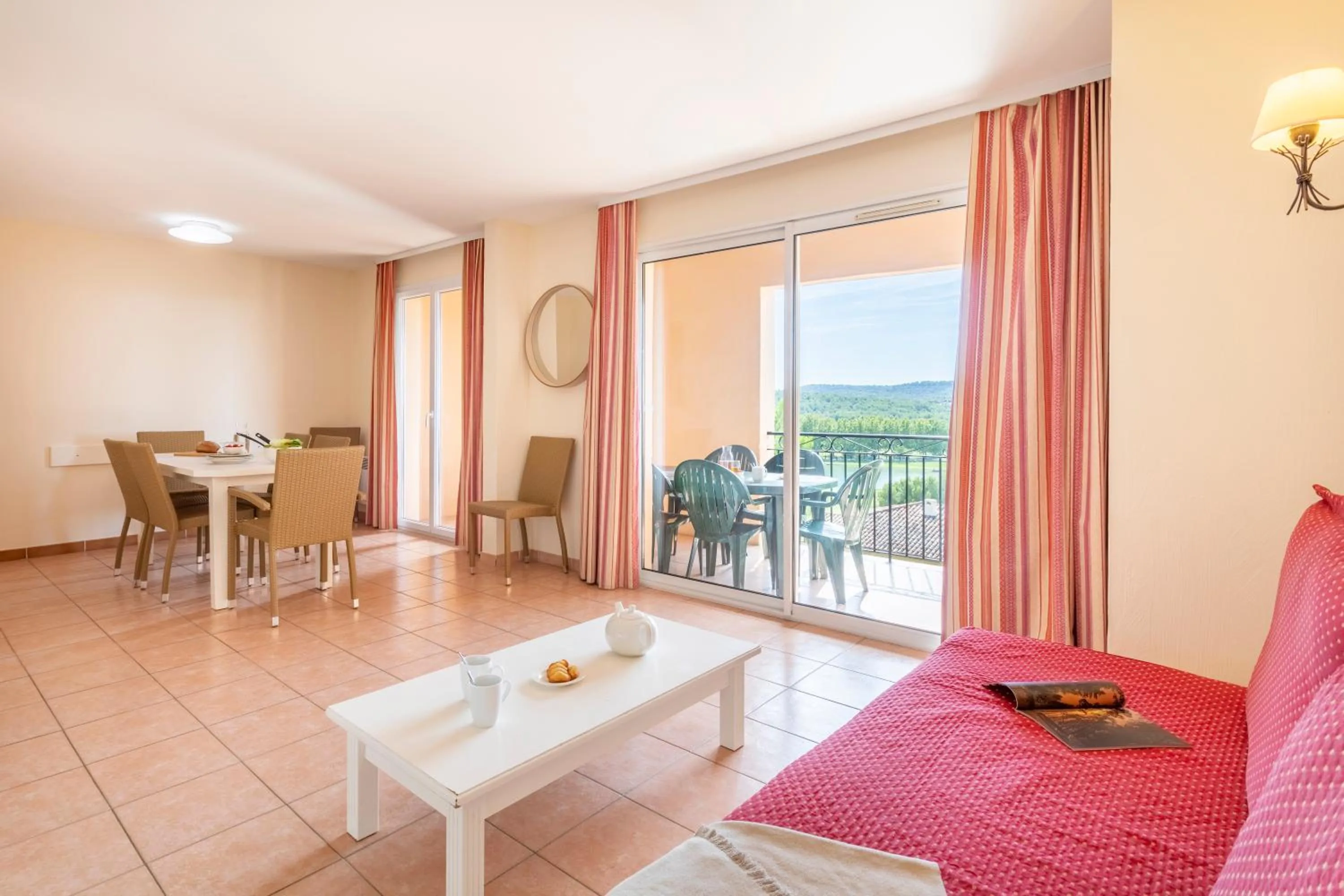 Living room in Village Pierre & Vacances Pont Royal en Provence