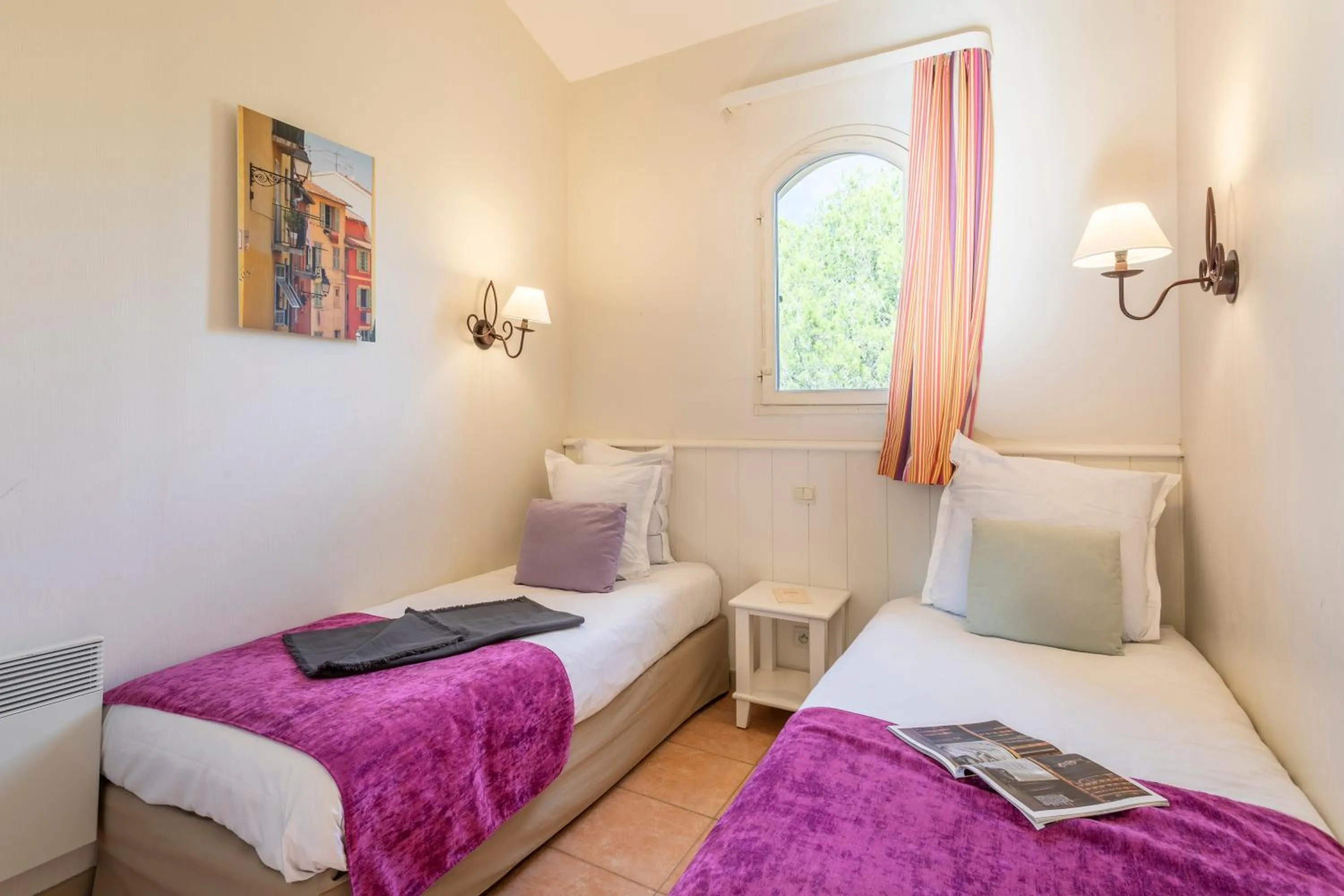 Bed in Village Pierre & Vacances Pont Royal en Provence