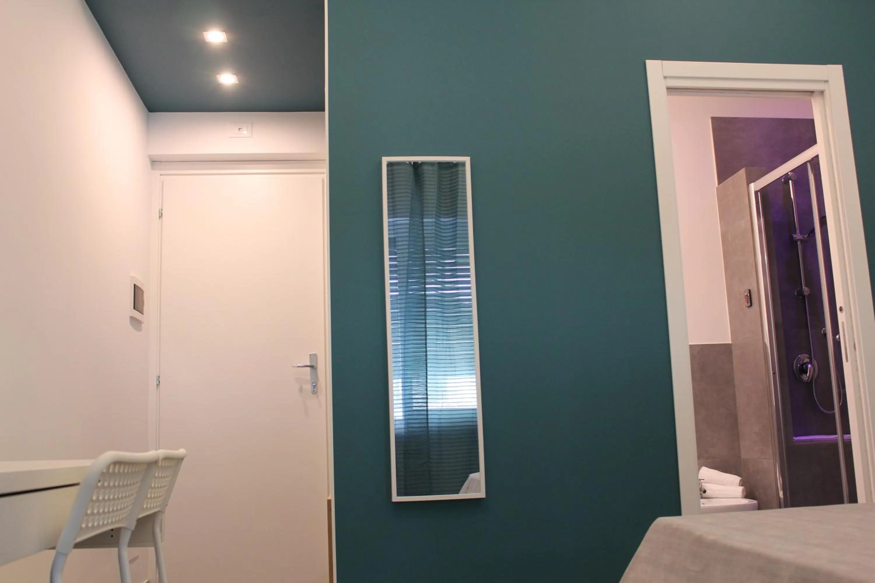 Photo of the whole room in LA FINESTRA SUL PORTO