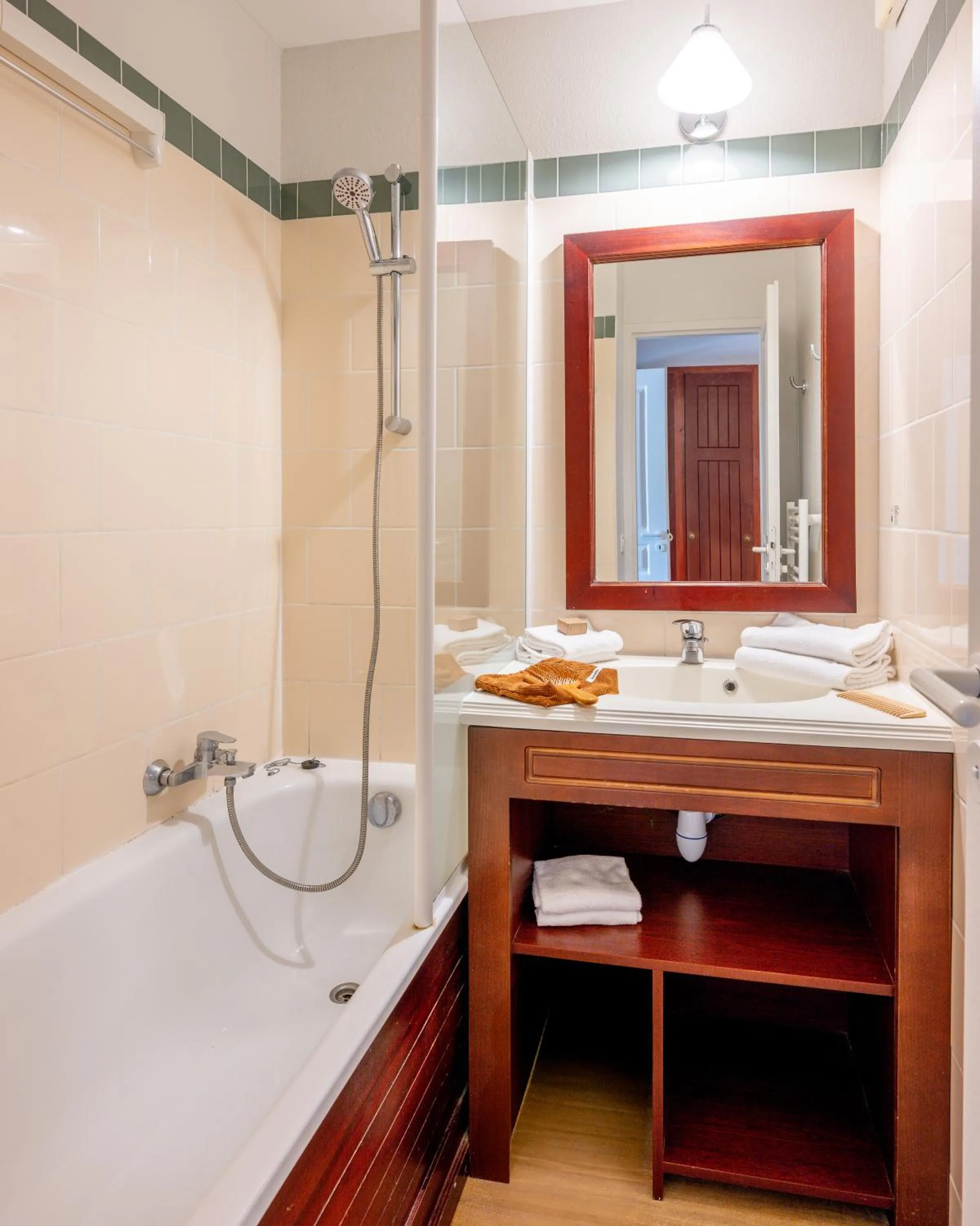 Bathroom in Résidence Pierre & Vacances Le Domaine de Gascogne