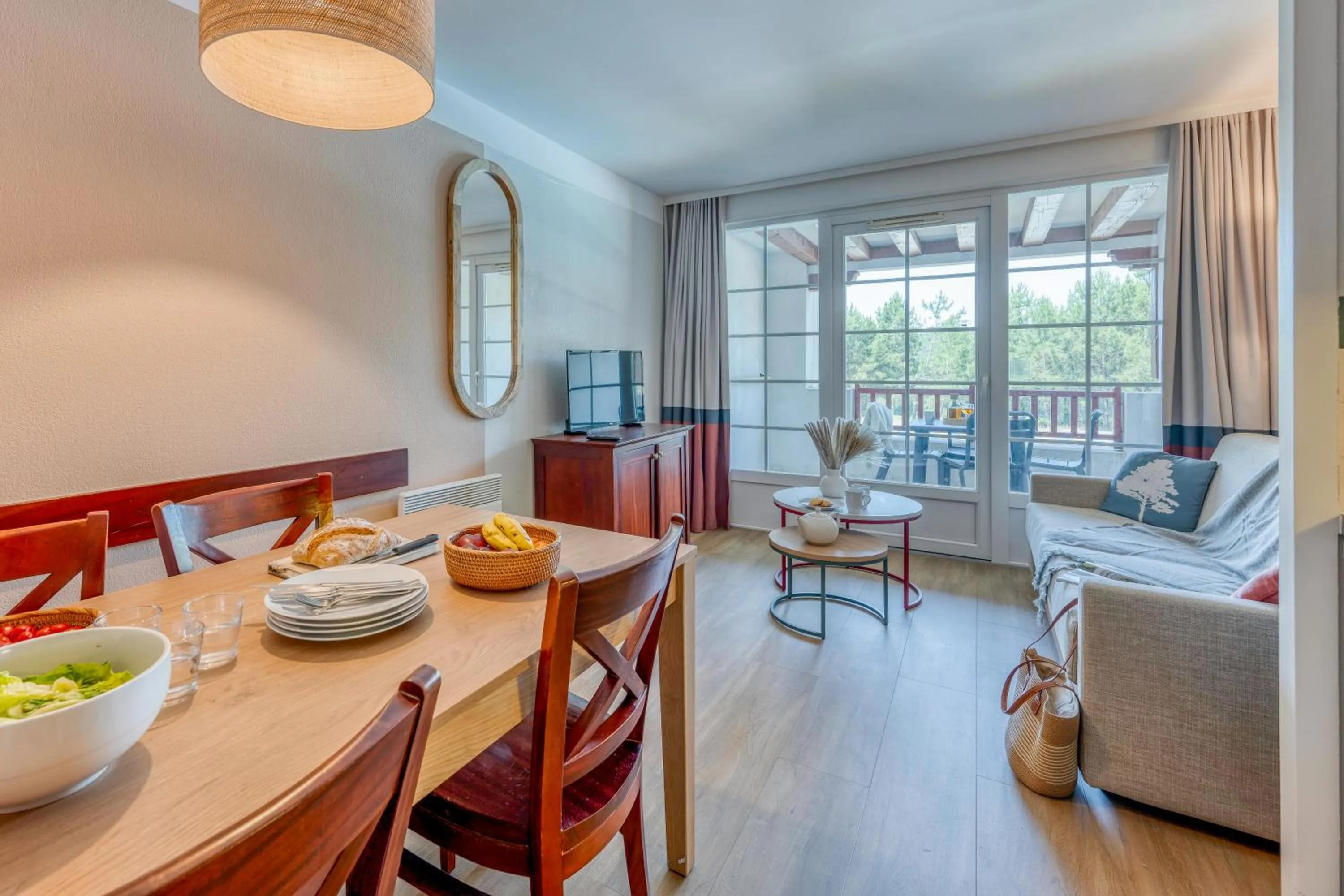 TV and multimedia in Résidence Pierre & Vacances Le Domaine de Gascogne