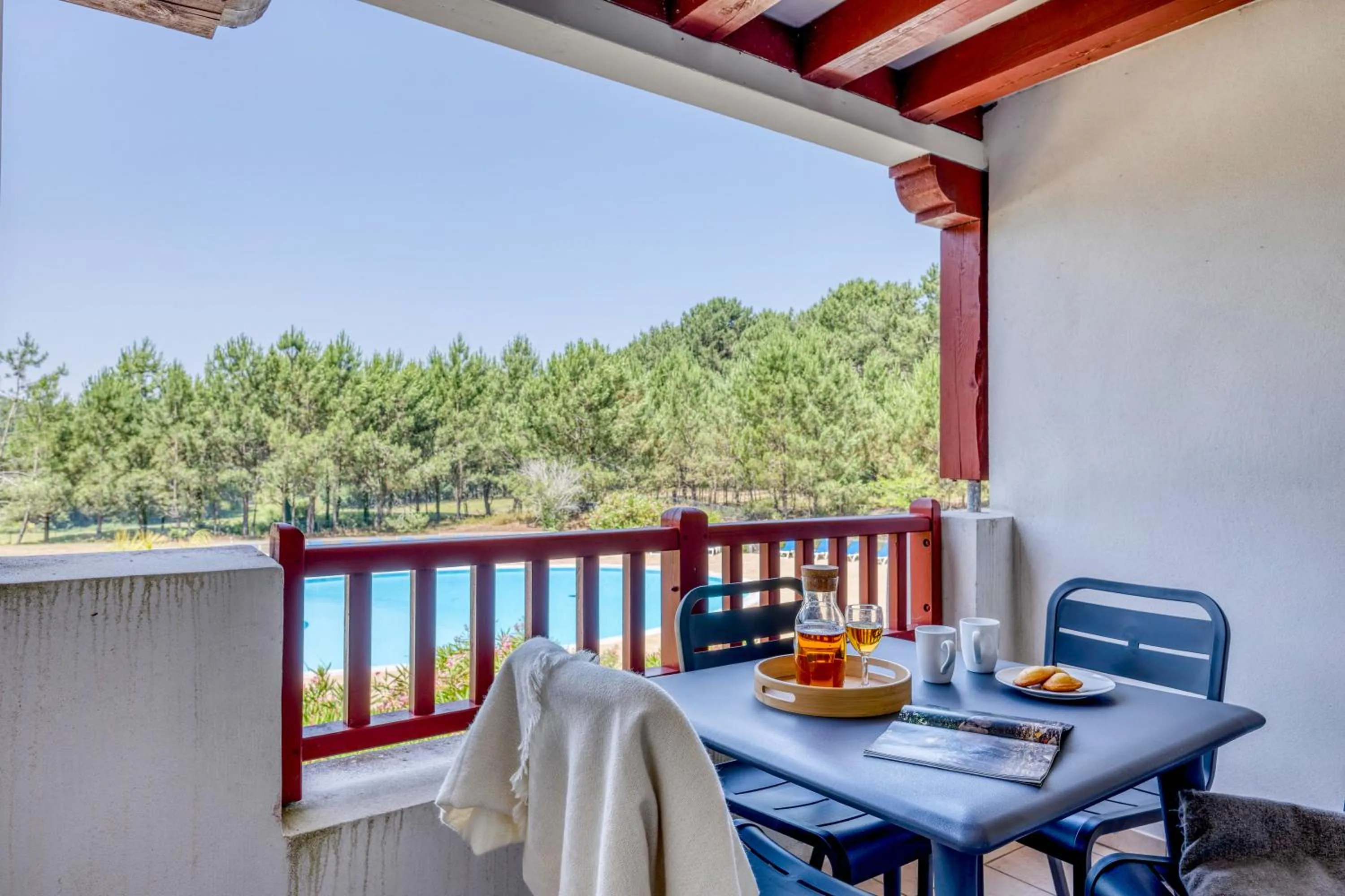 Patio in Résidence Pierre & Vacances Le Domaine de Gascogne